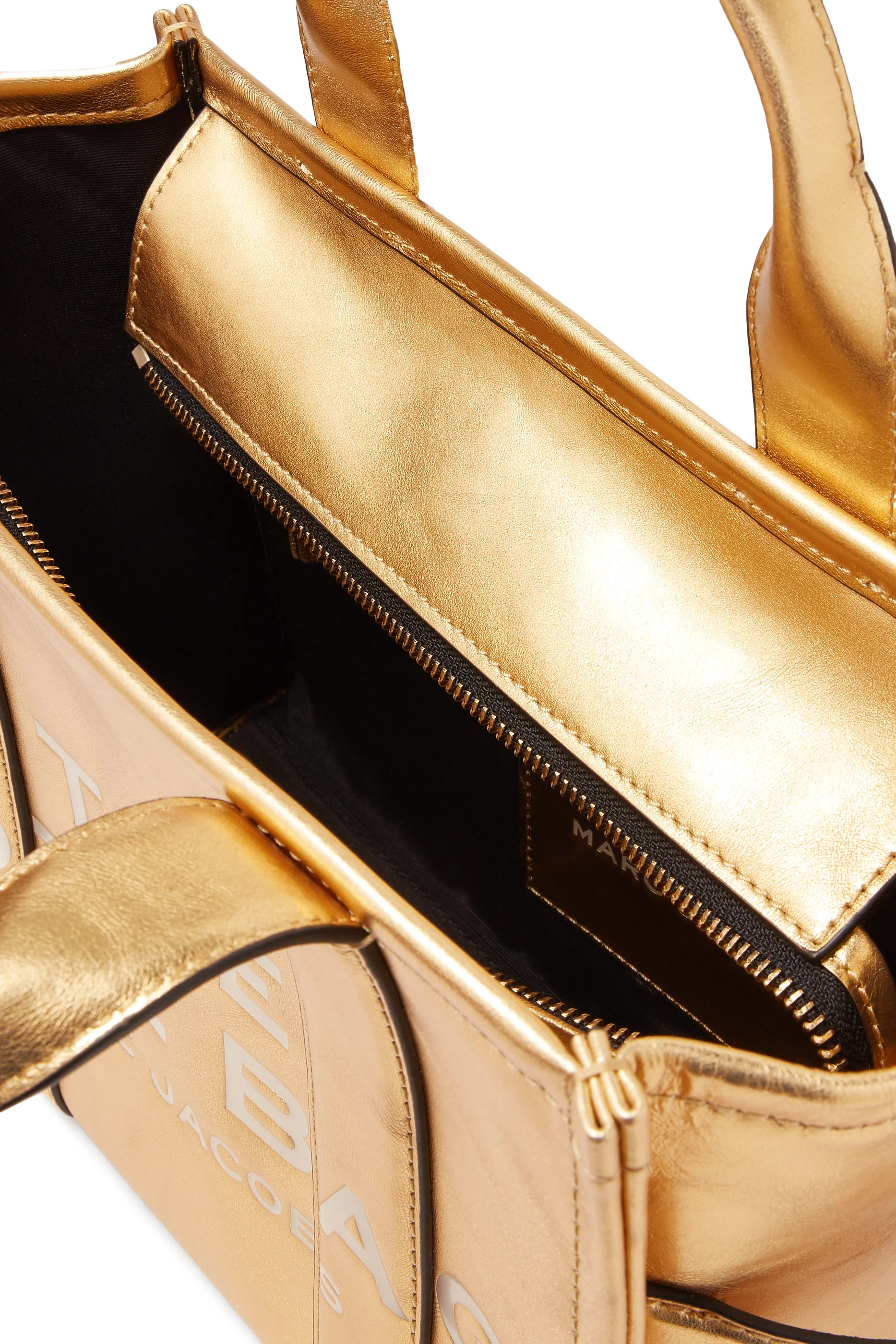 حقيبة يد صغيرة جلد لامع