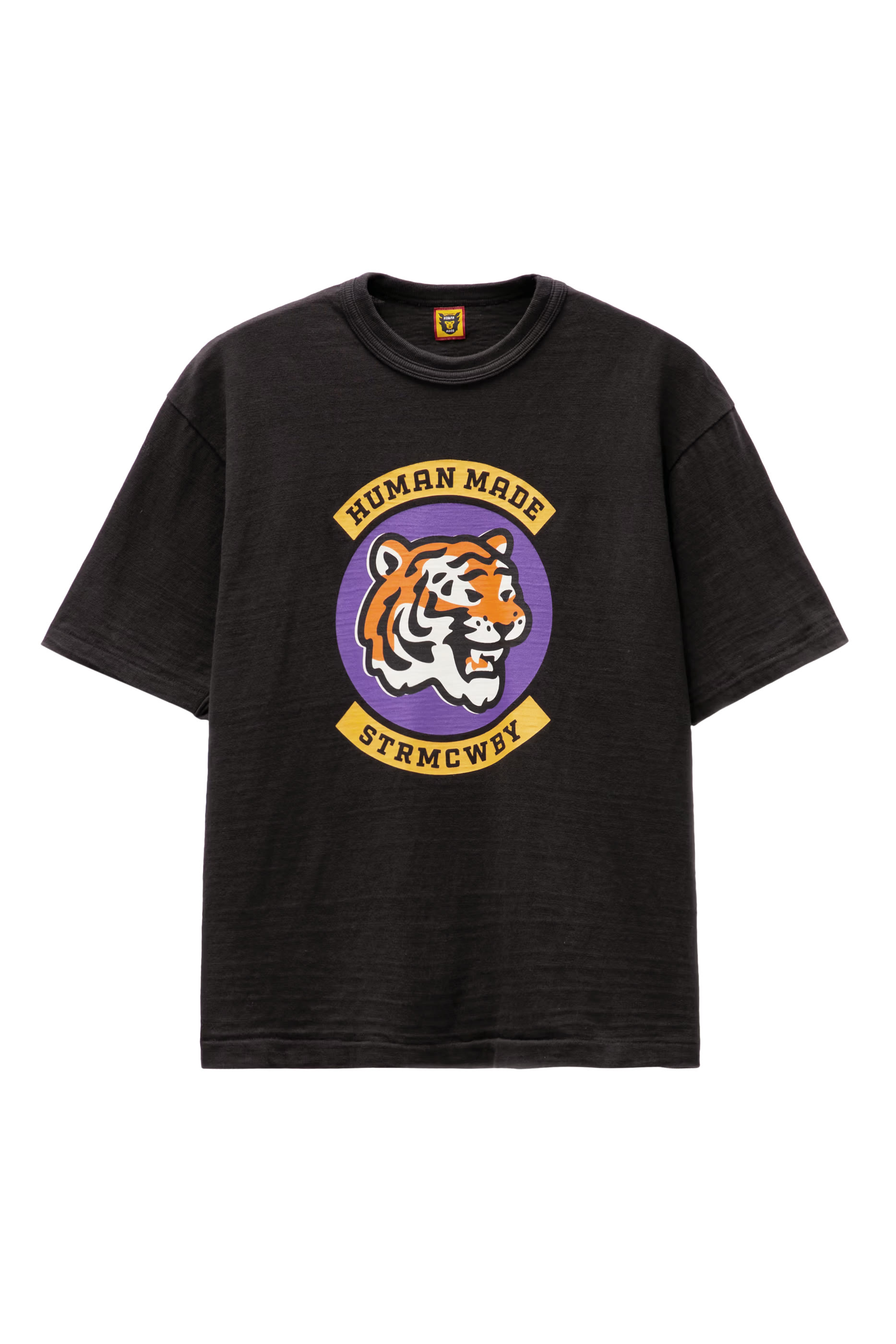 تيشيرت بطبعات غرافيك