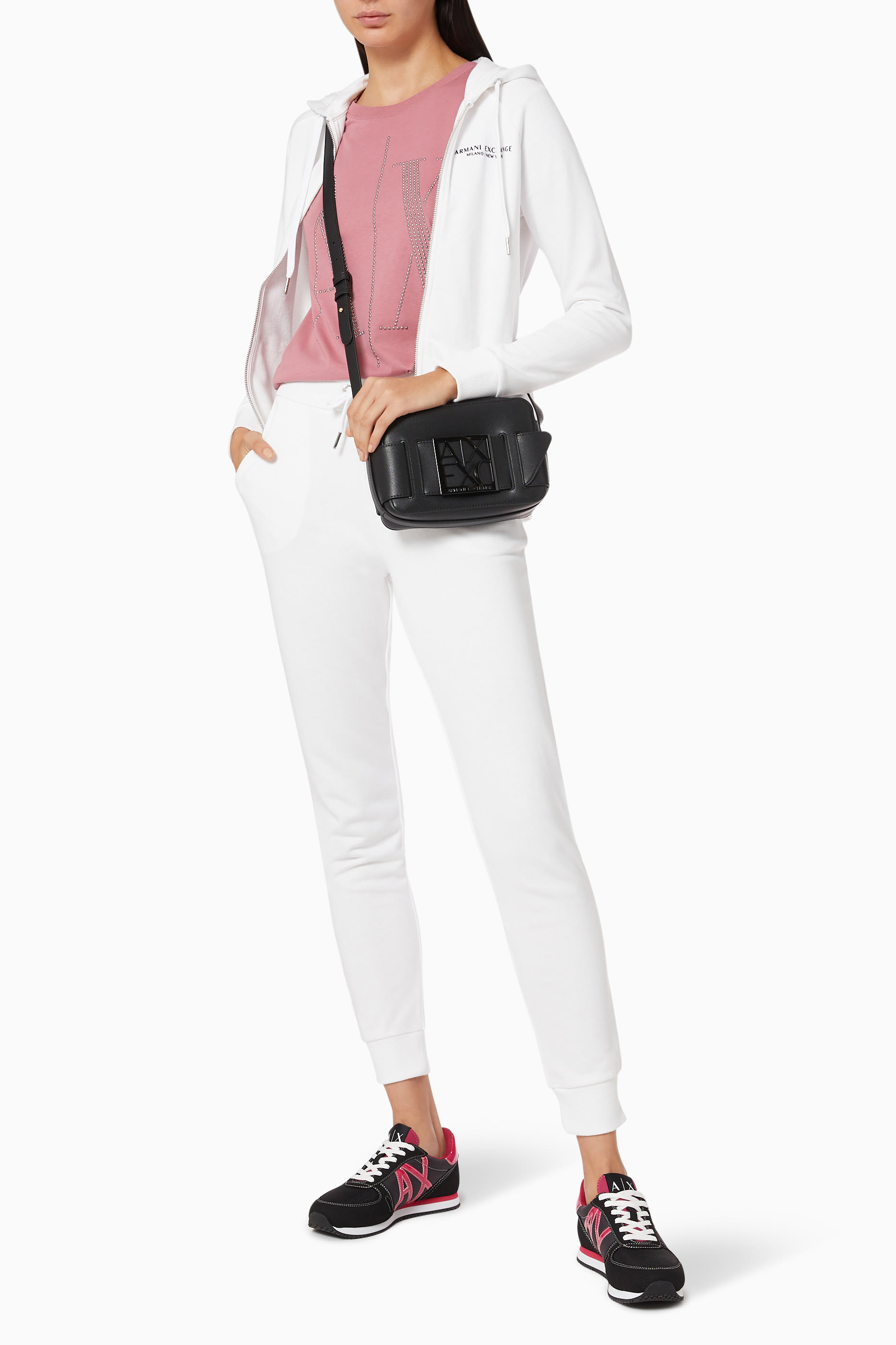 بنطال رياضي بشعار الماركة