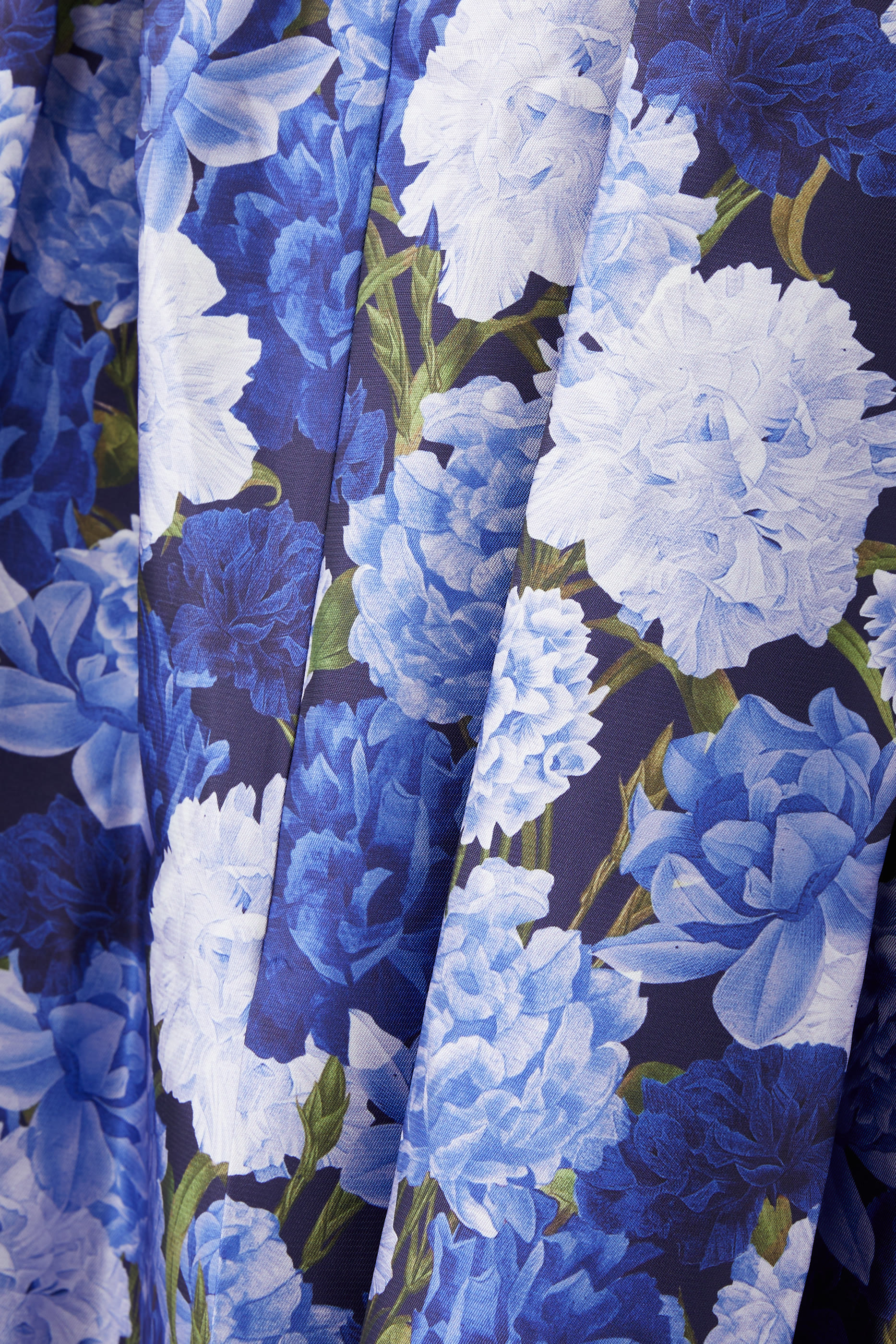 فستان سهرة بروك