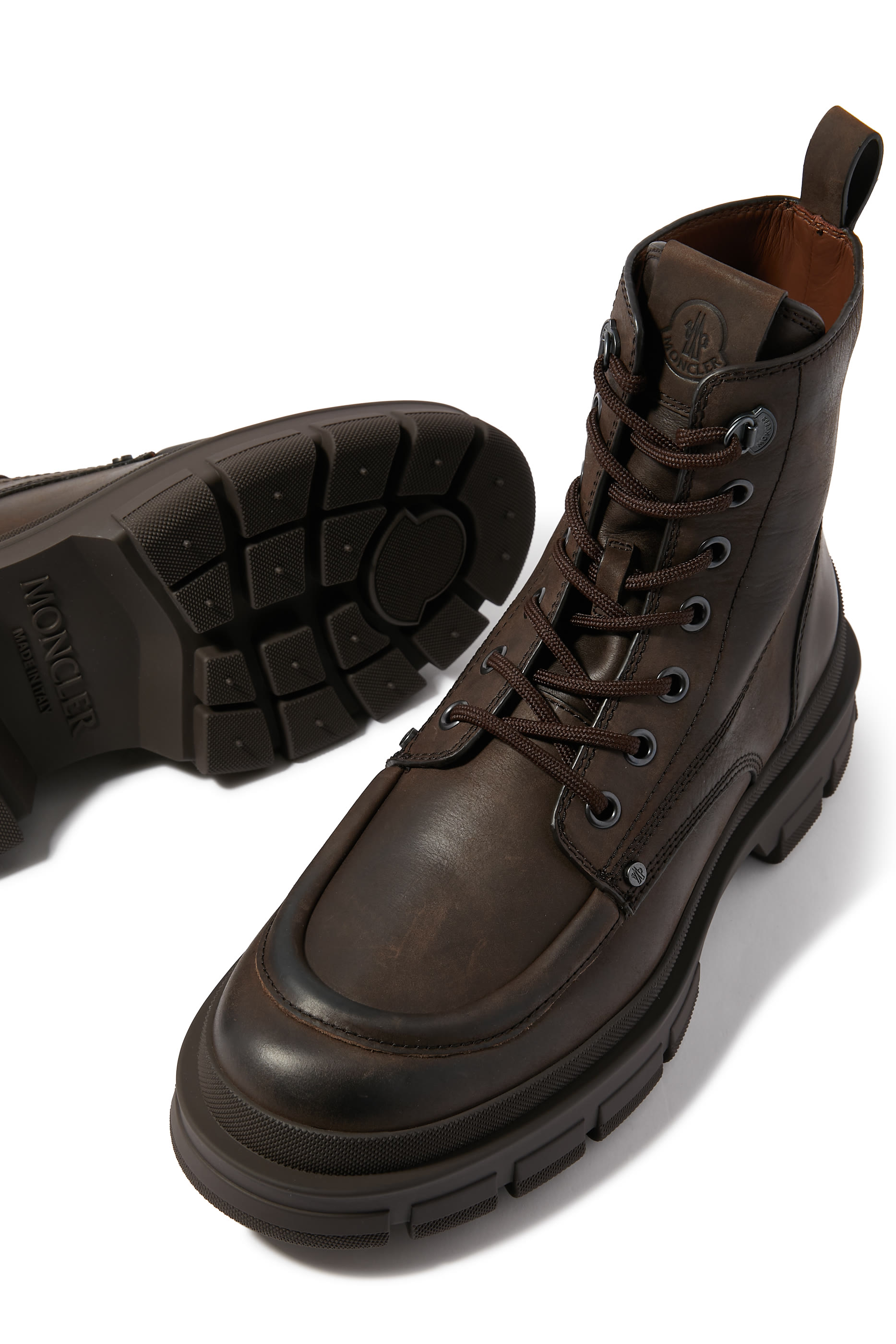 بوت هيفيا بطول الكاحل