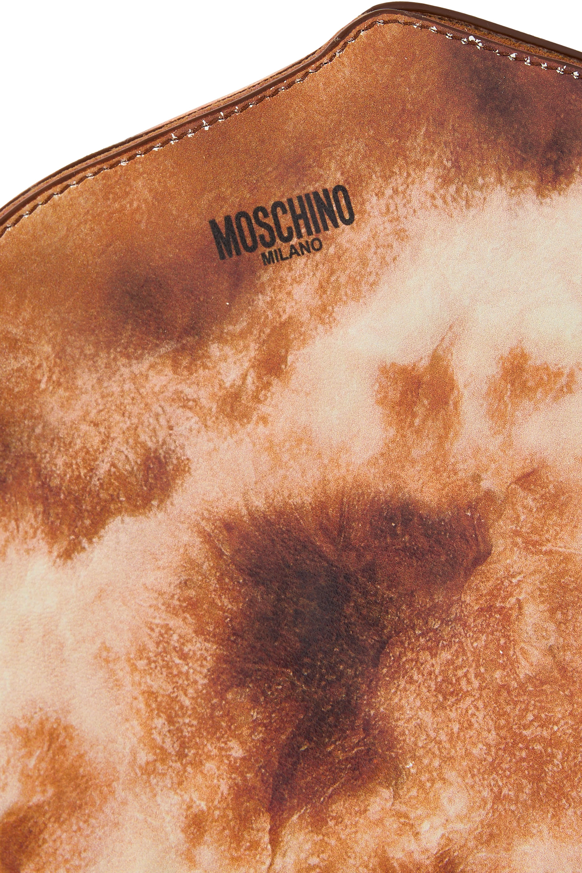 حقيبة بتصميم بيتزا