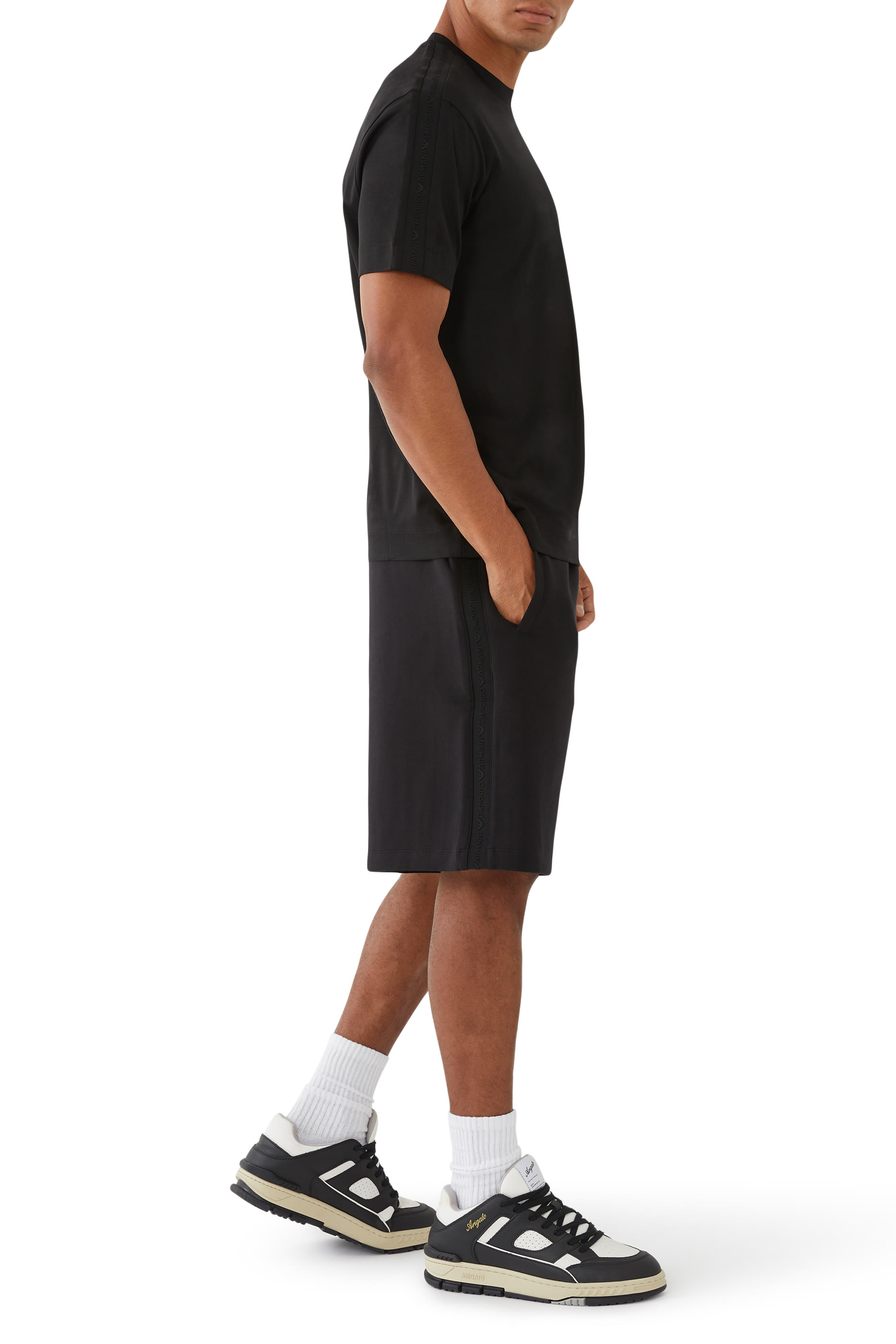 تيشرت قطن بشعار الماركة