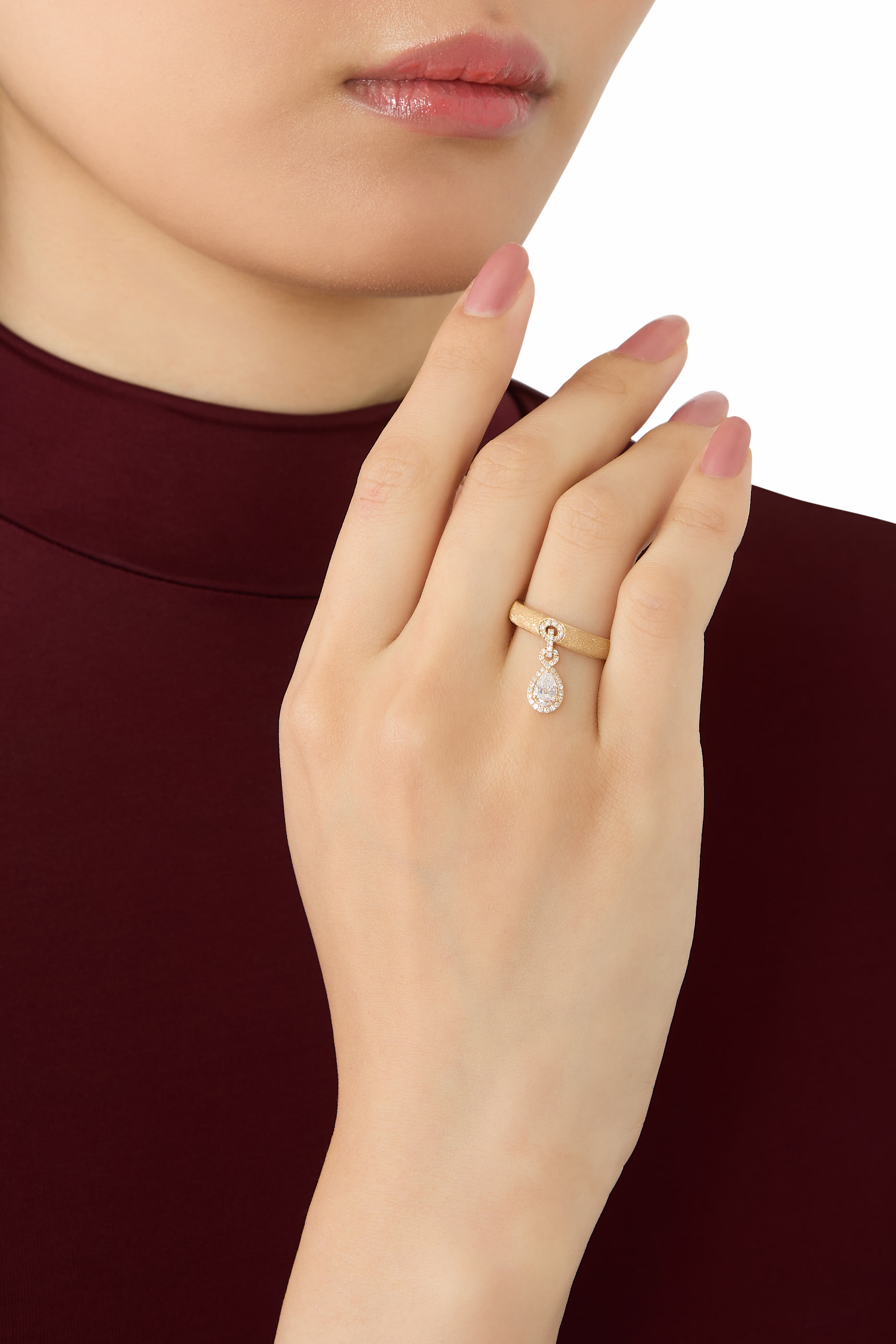 خاتم داستيد تشينز مرصع بماس، ذهب أصفر عيار 18