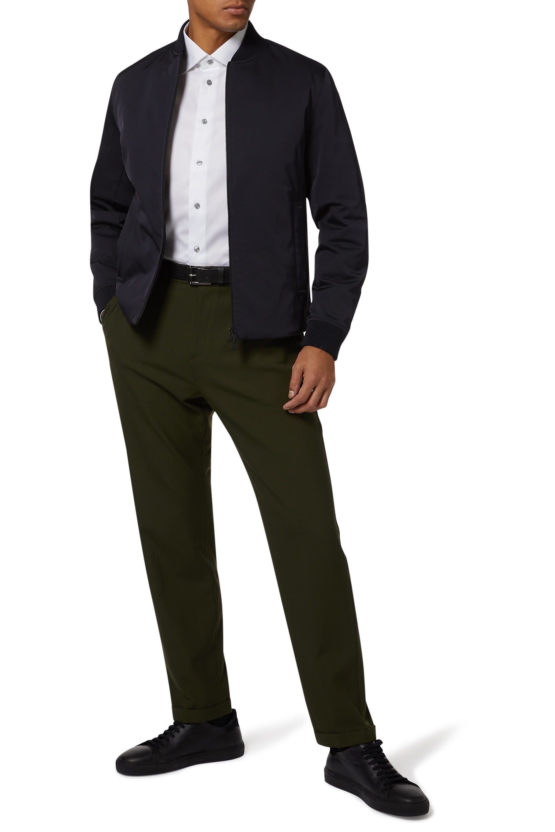 قميص تويل مميز للماركة بقصة ضيقة