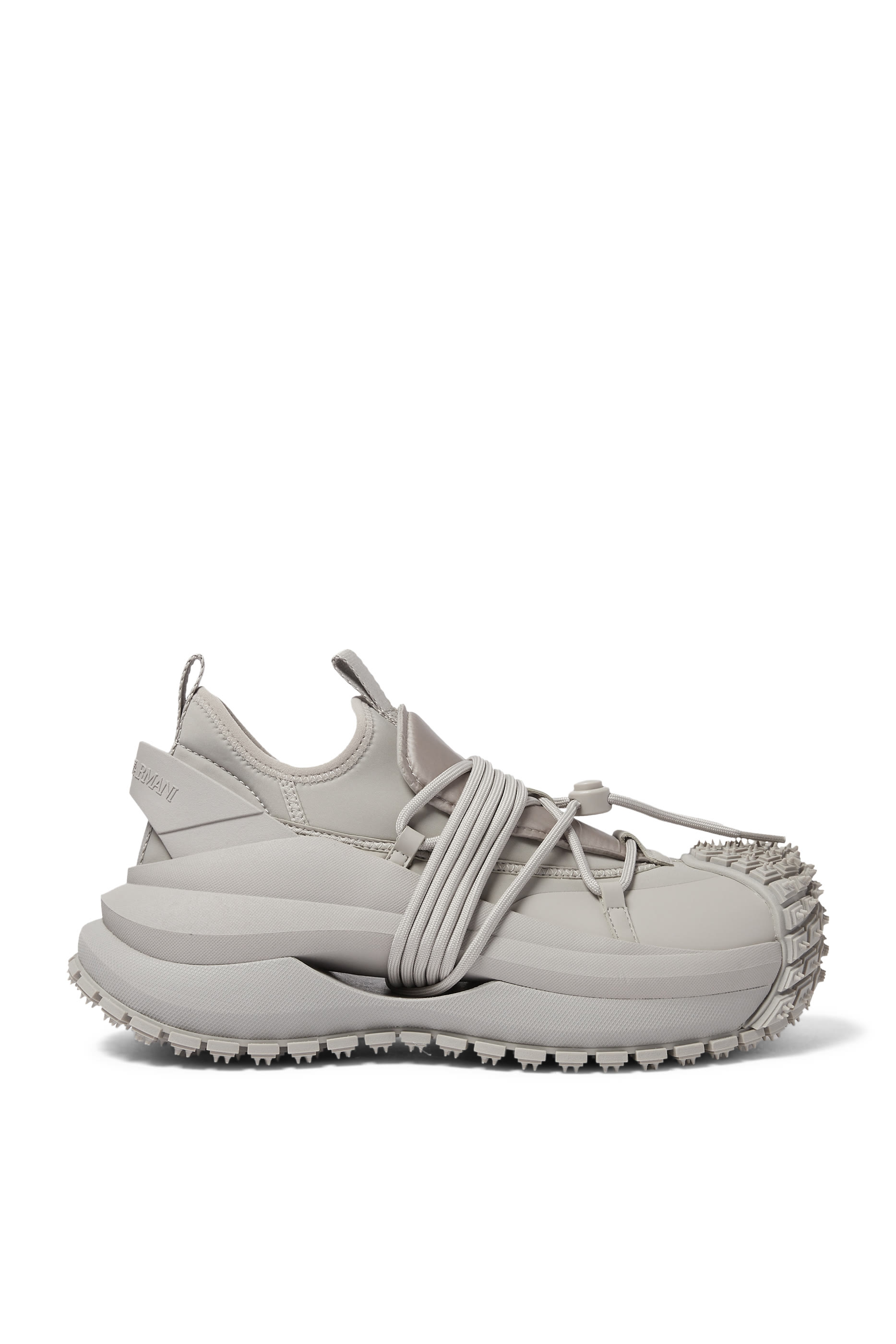 سنيكرز برباط تضييق نايلون ونيوبرين