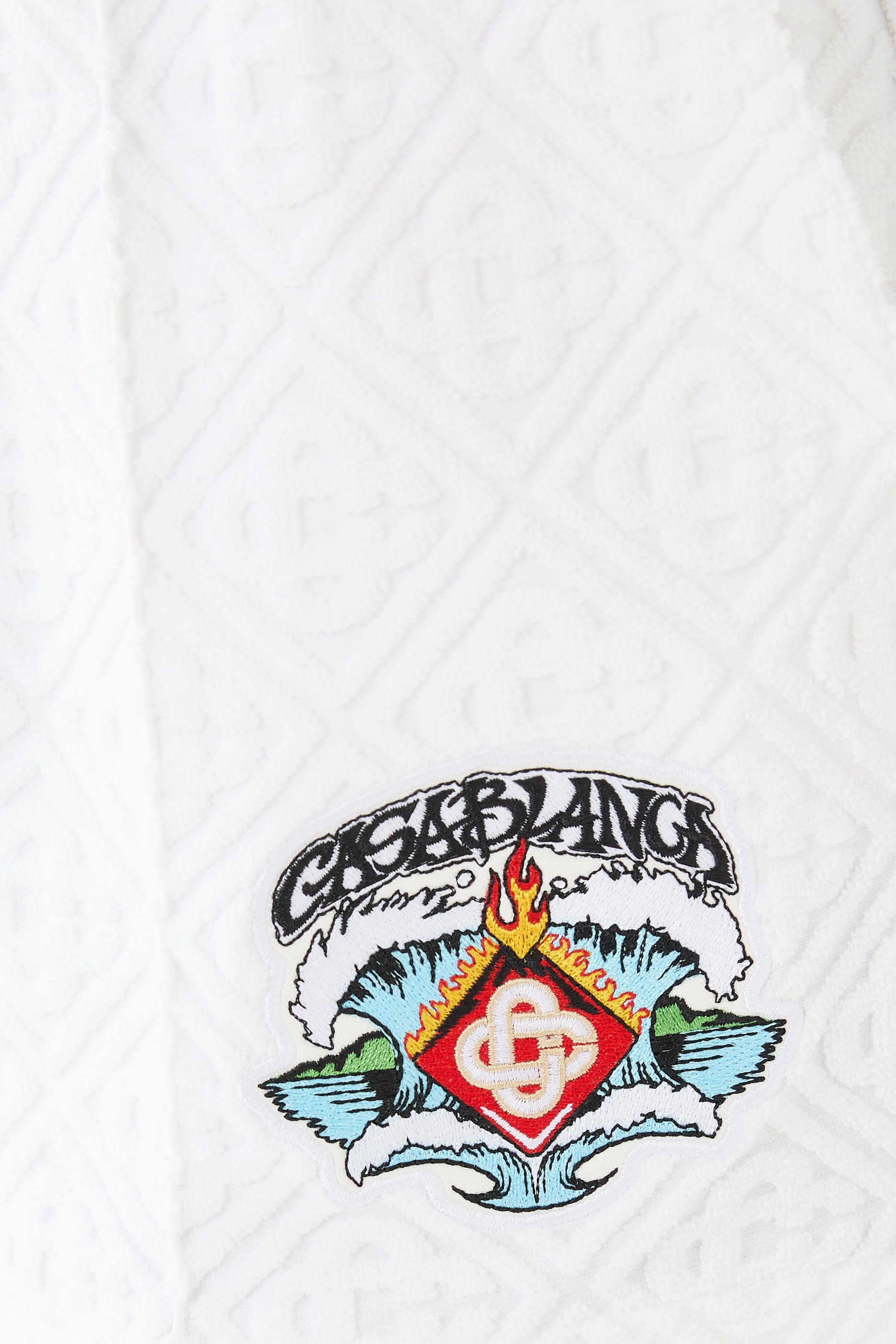 شورت بتطريز حروف شعار الماركة قماش فائق الإمتصاص