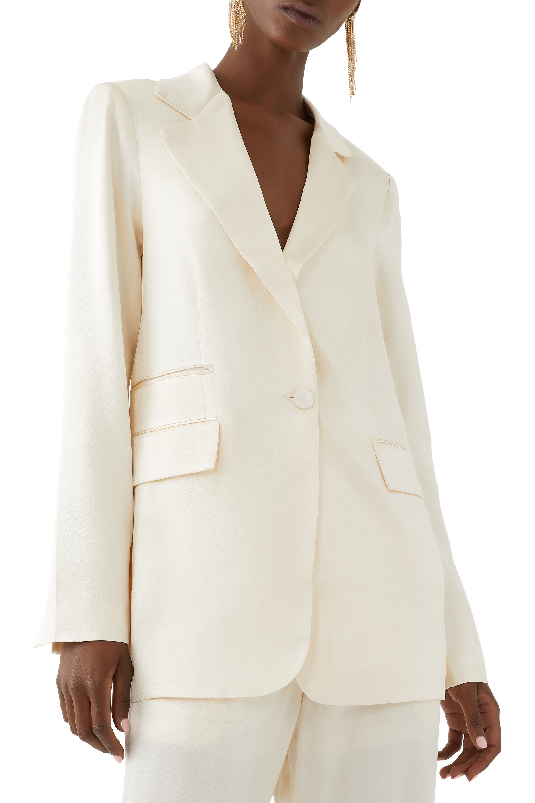 بليزر لا لون بصف أزرار