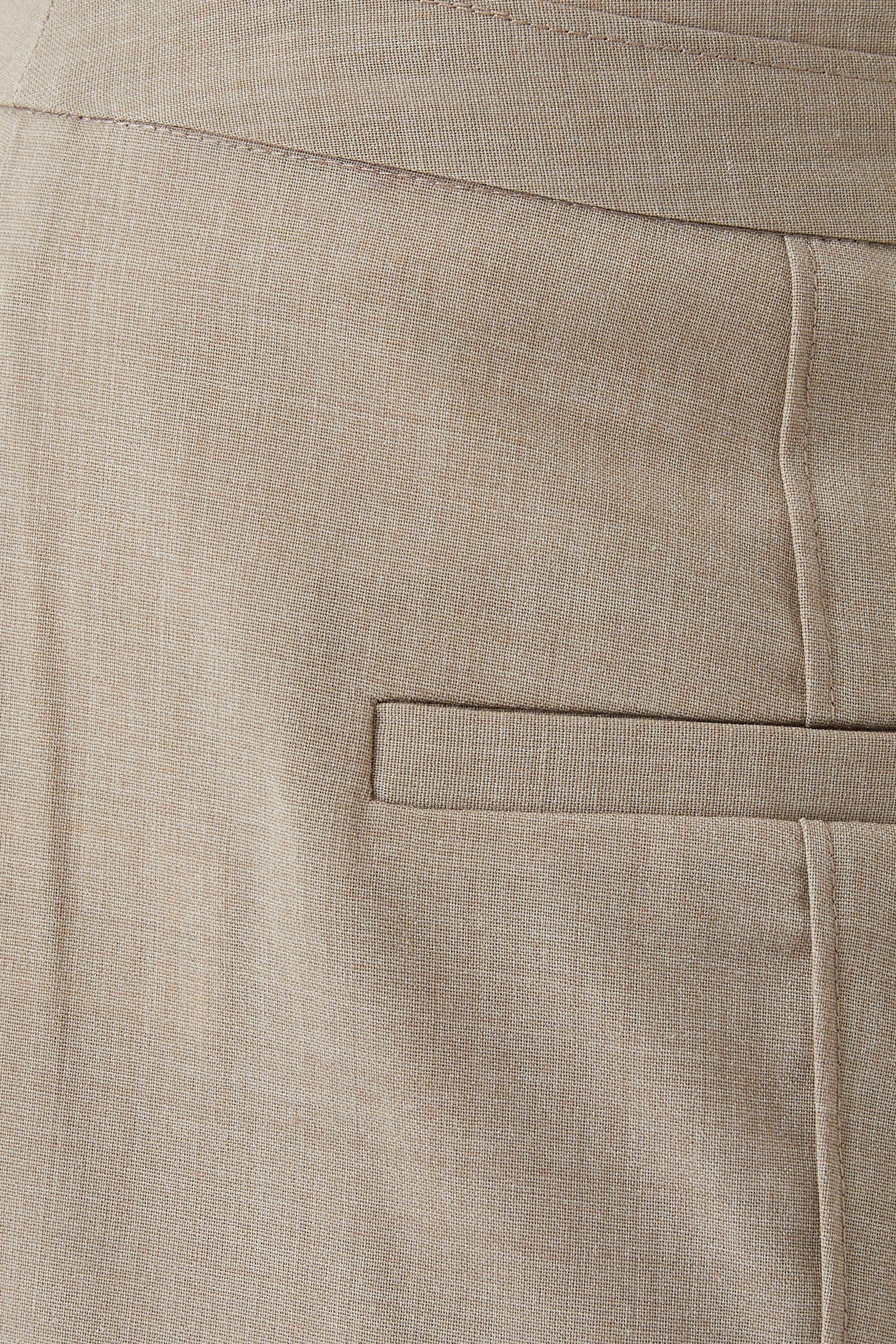 بنطال واتسون