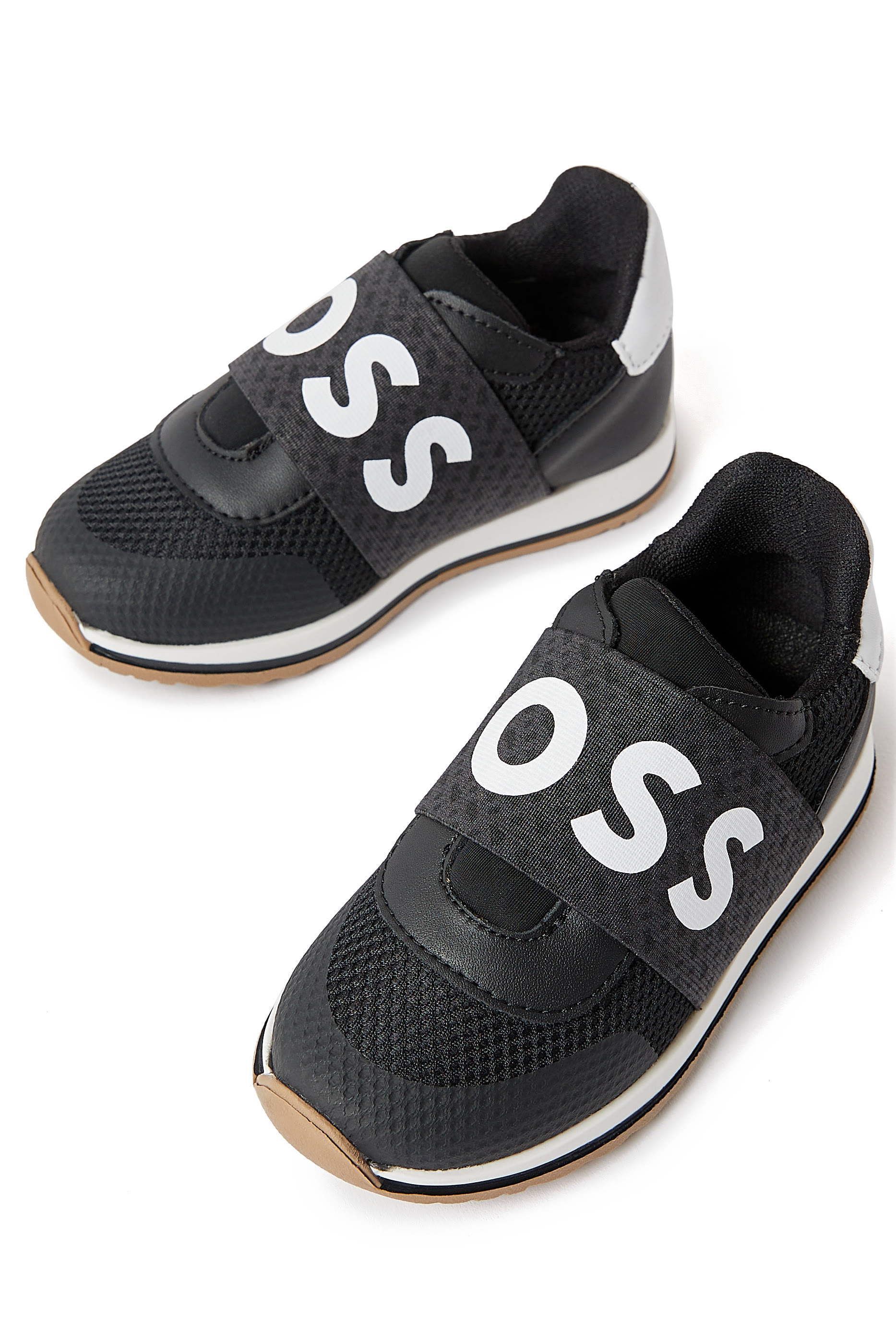 سنيكرز بشعار الماركة للأطفال