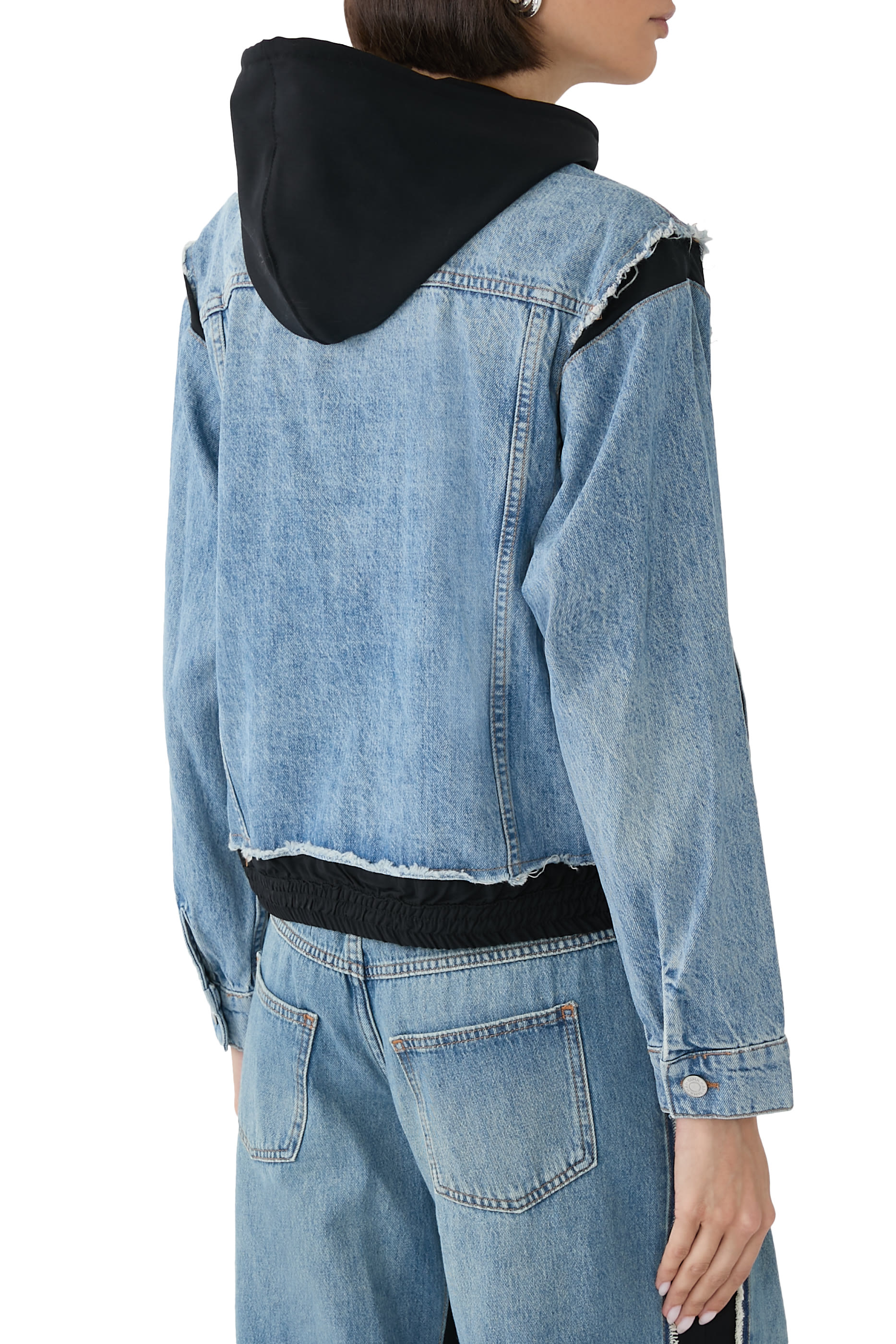 جاكيت أوستن بتصميم هودي