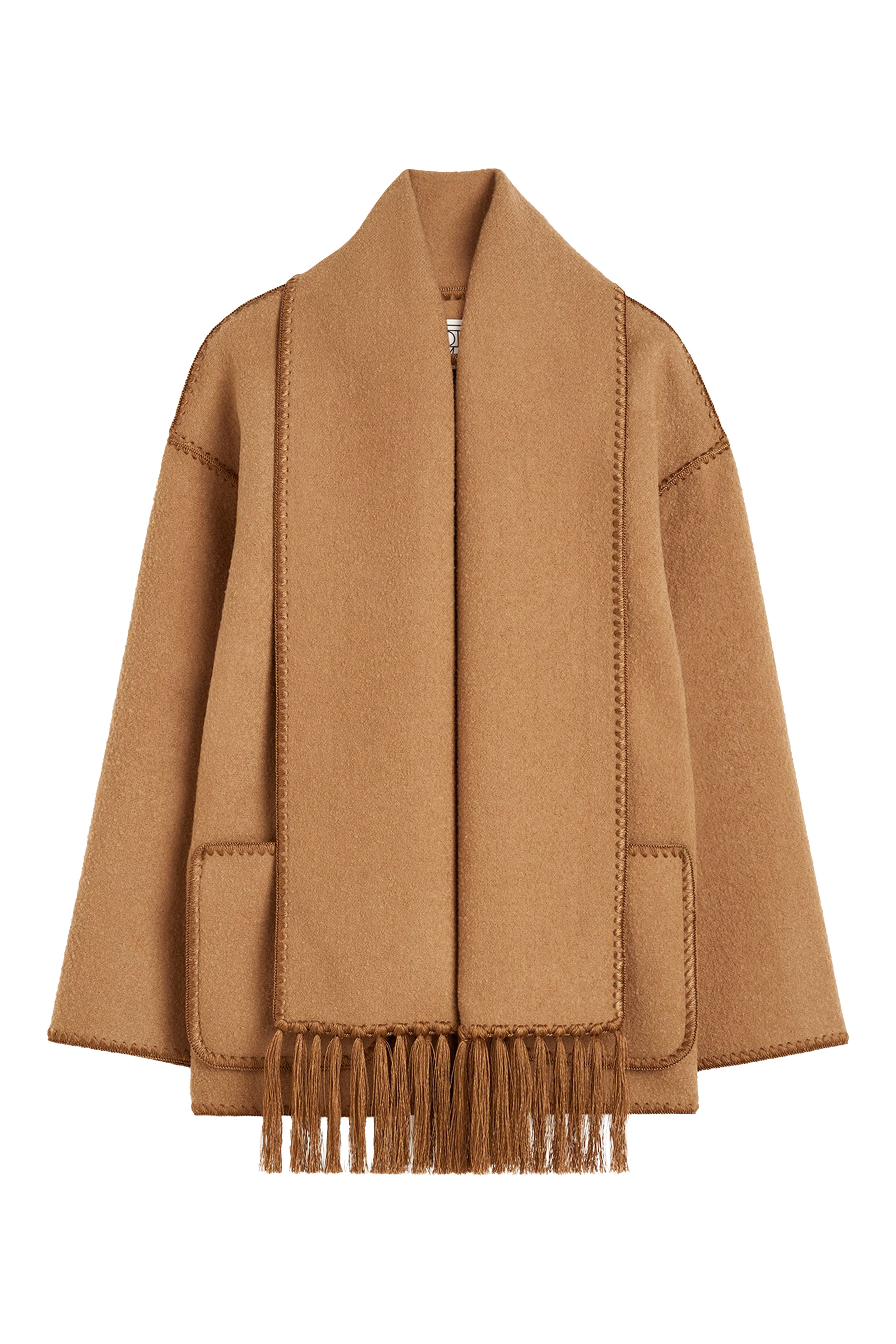 جاكيت بوشاح وتطريزات