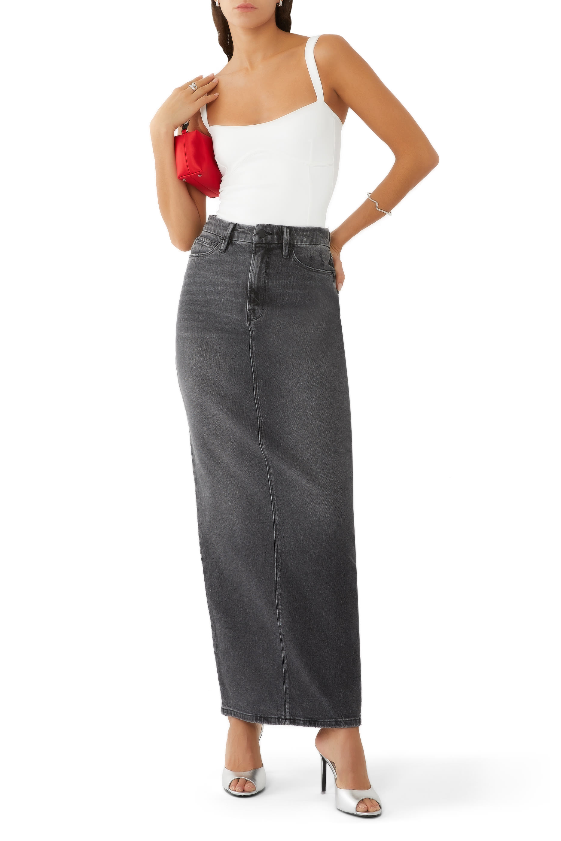 بودي سوت ثونغ بياقة قلب سكوبا