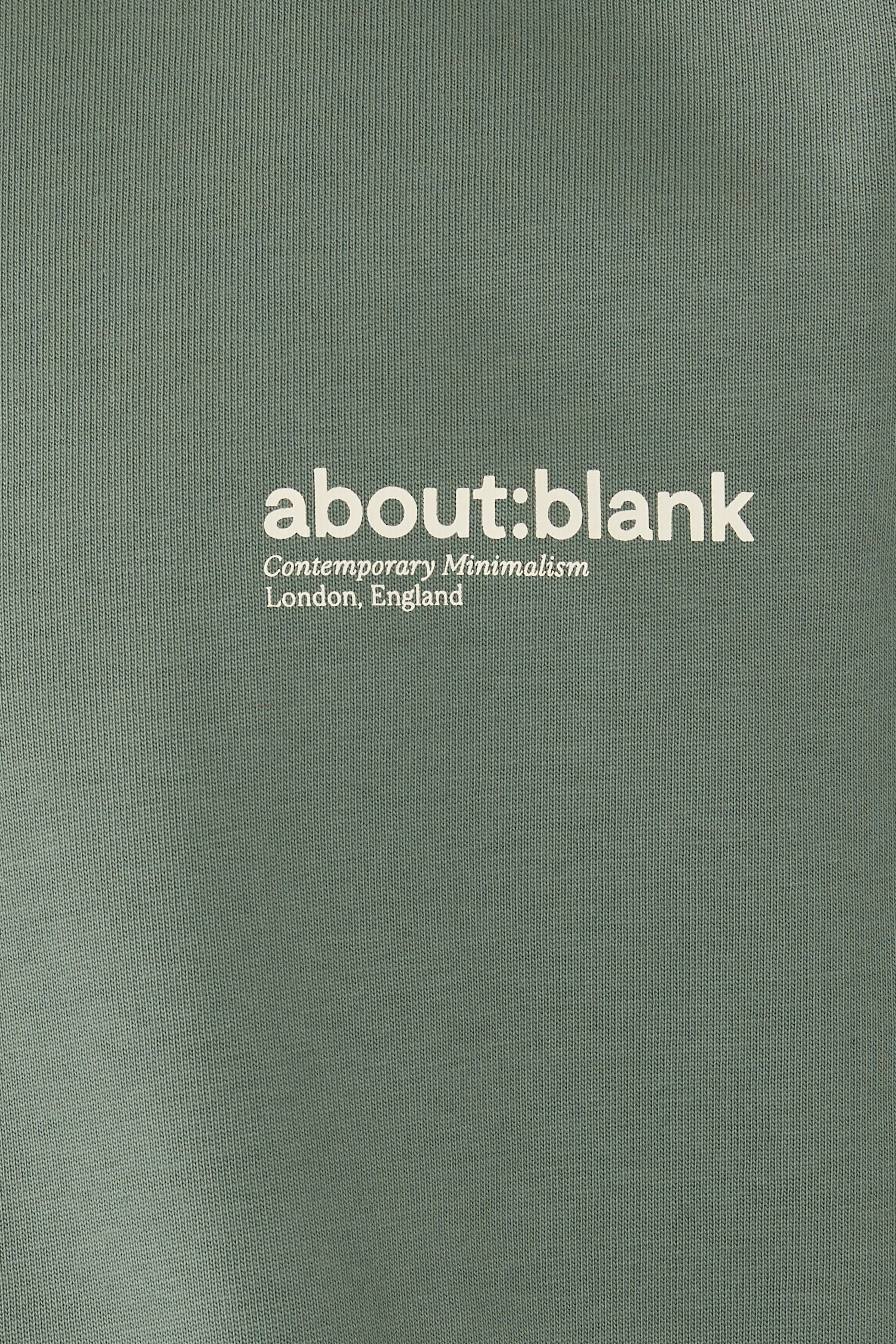 تيشيرت بشعاري الماركة