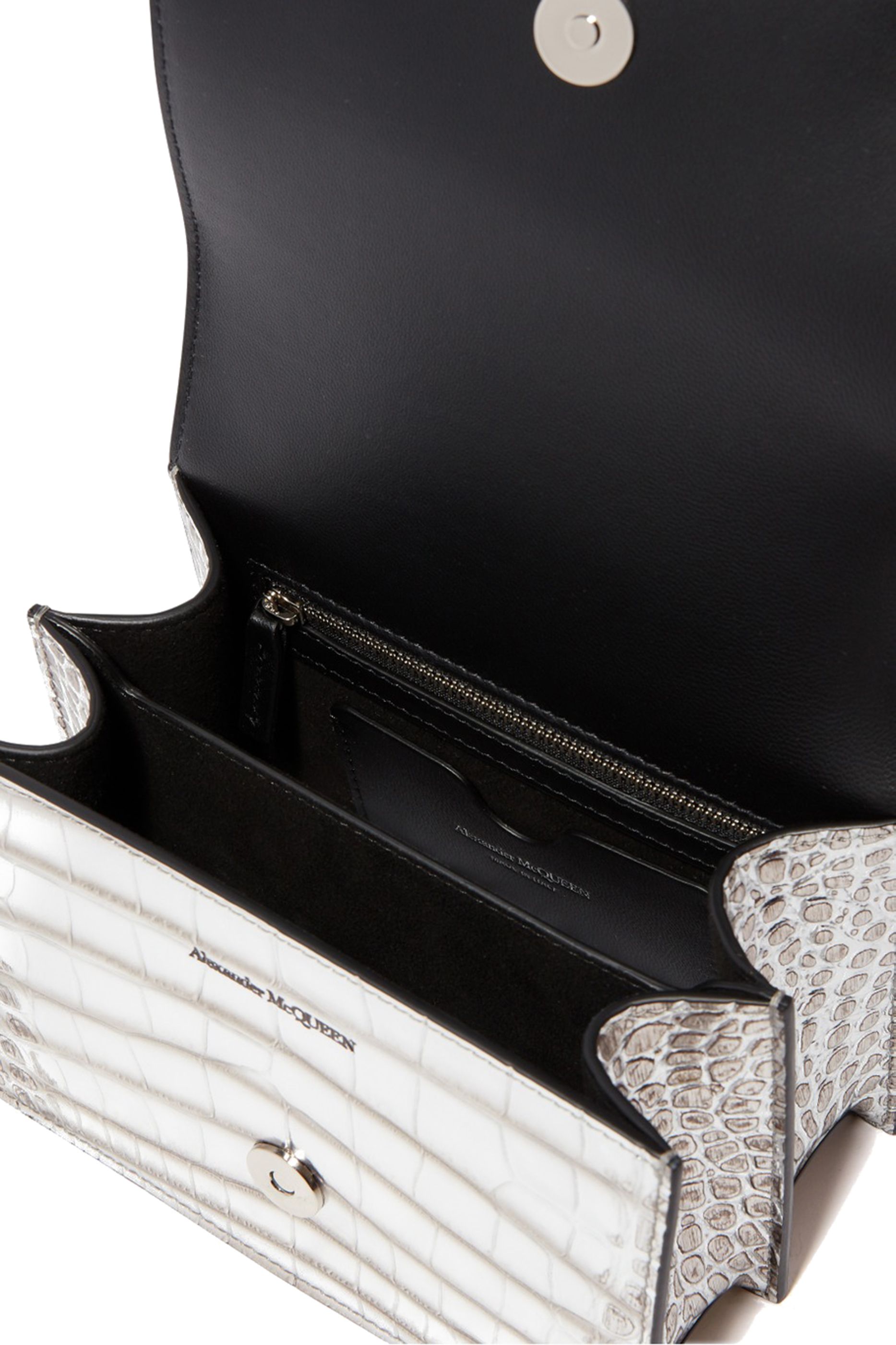 حقيبة ساتشل صغيرة مرصعة بالجواهر