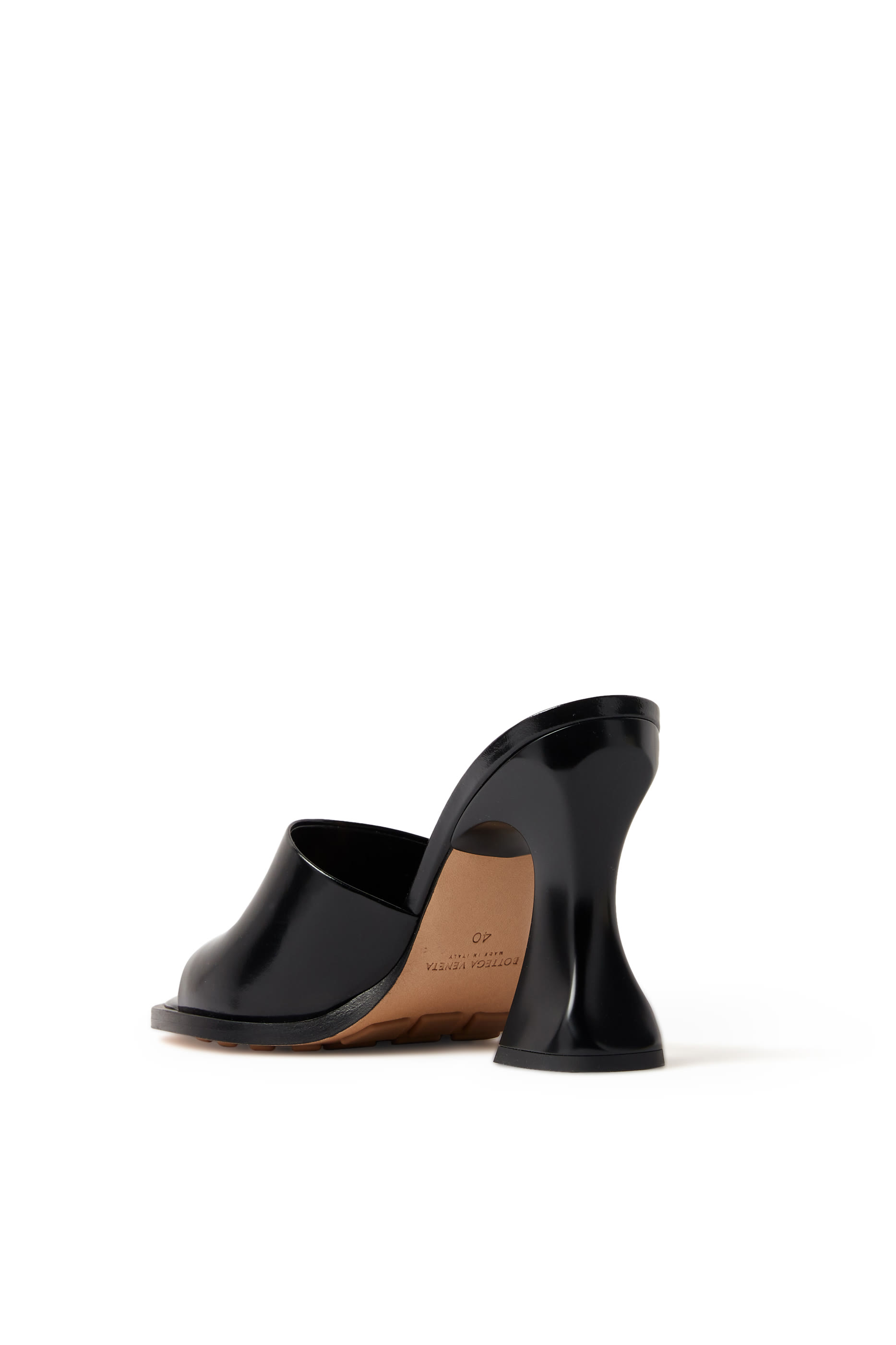 حذاء تشا تشا 100 مفتوح من الخلف