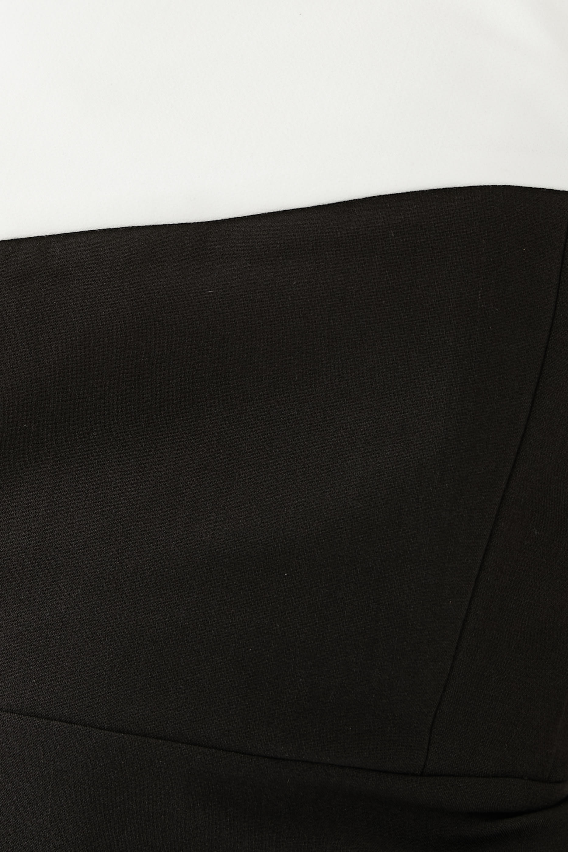 فستان متوسط الطول بلا حمالات كريب