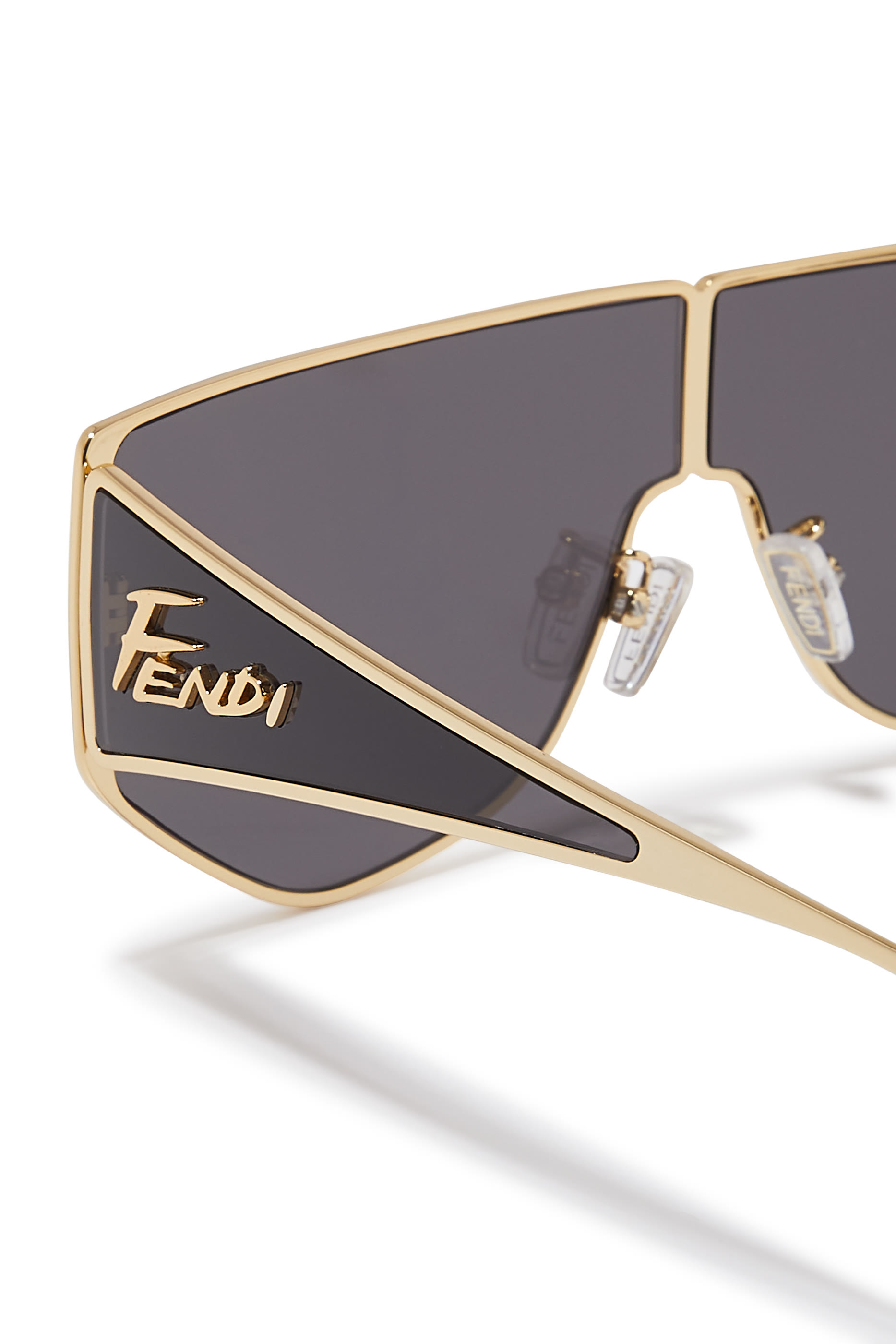 نظارات شمسية ديسكو بتصميم درع