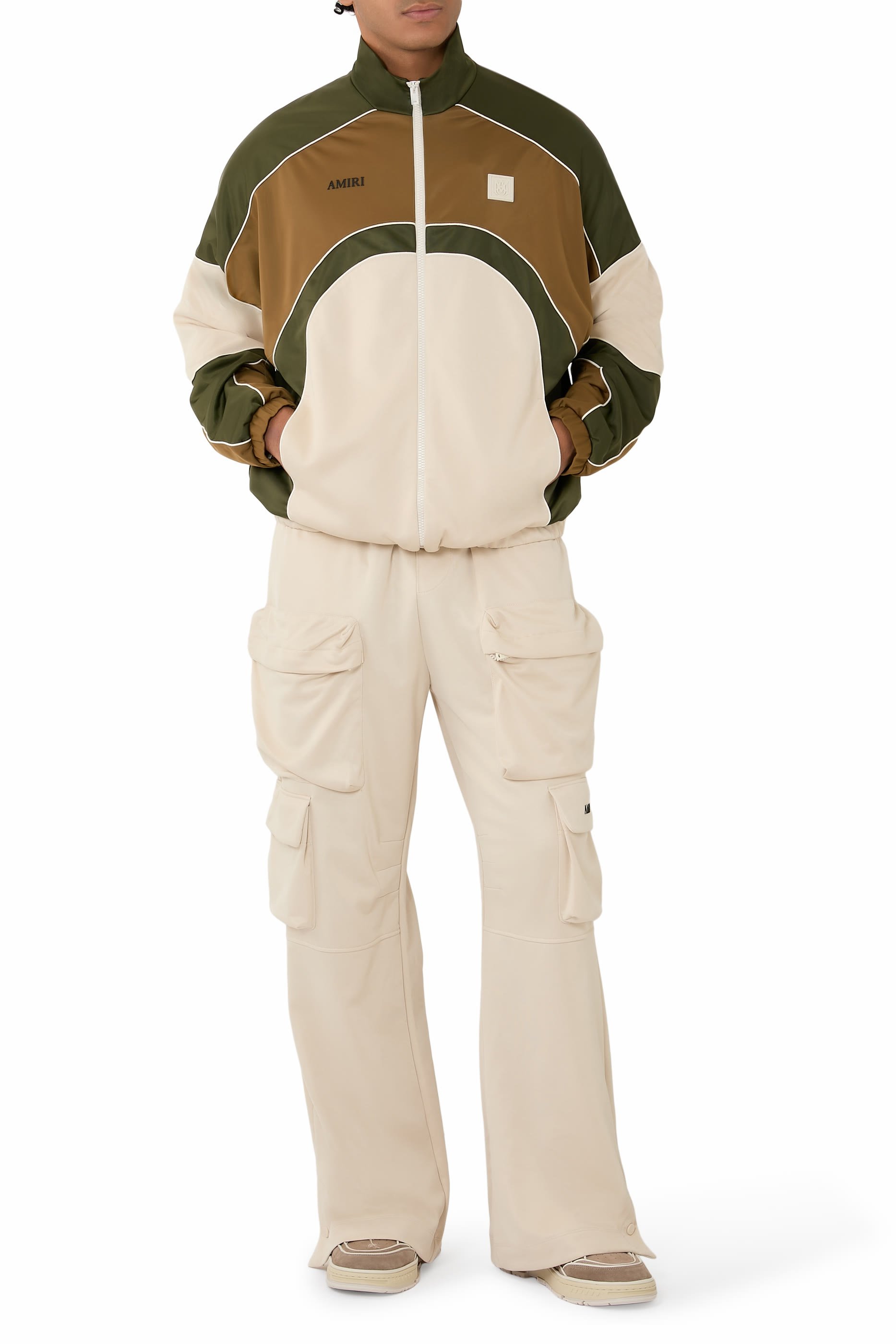 جاكيت رياضي بأقسام