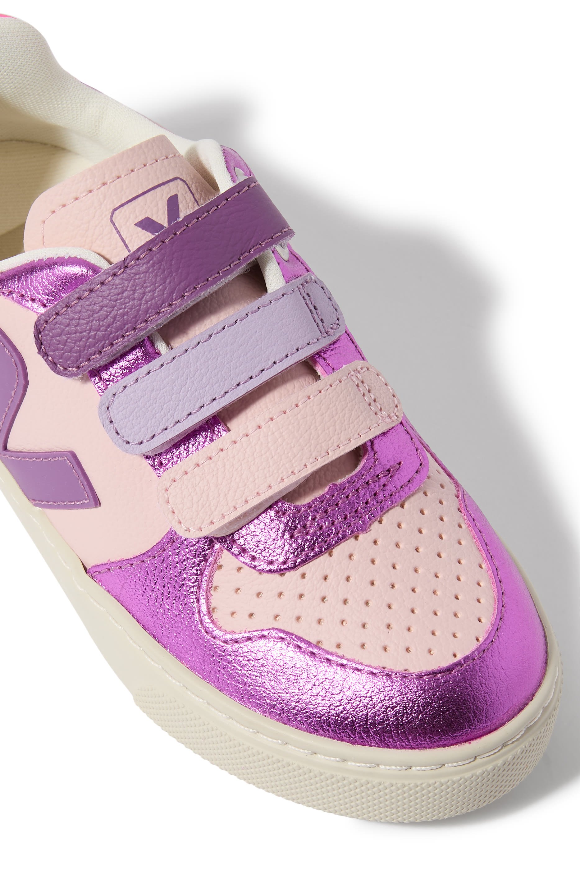 سنيكرز في-10 جلد للأطفال