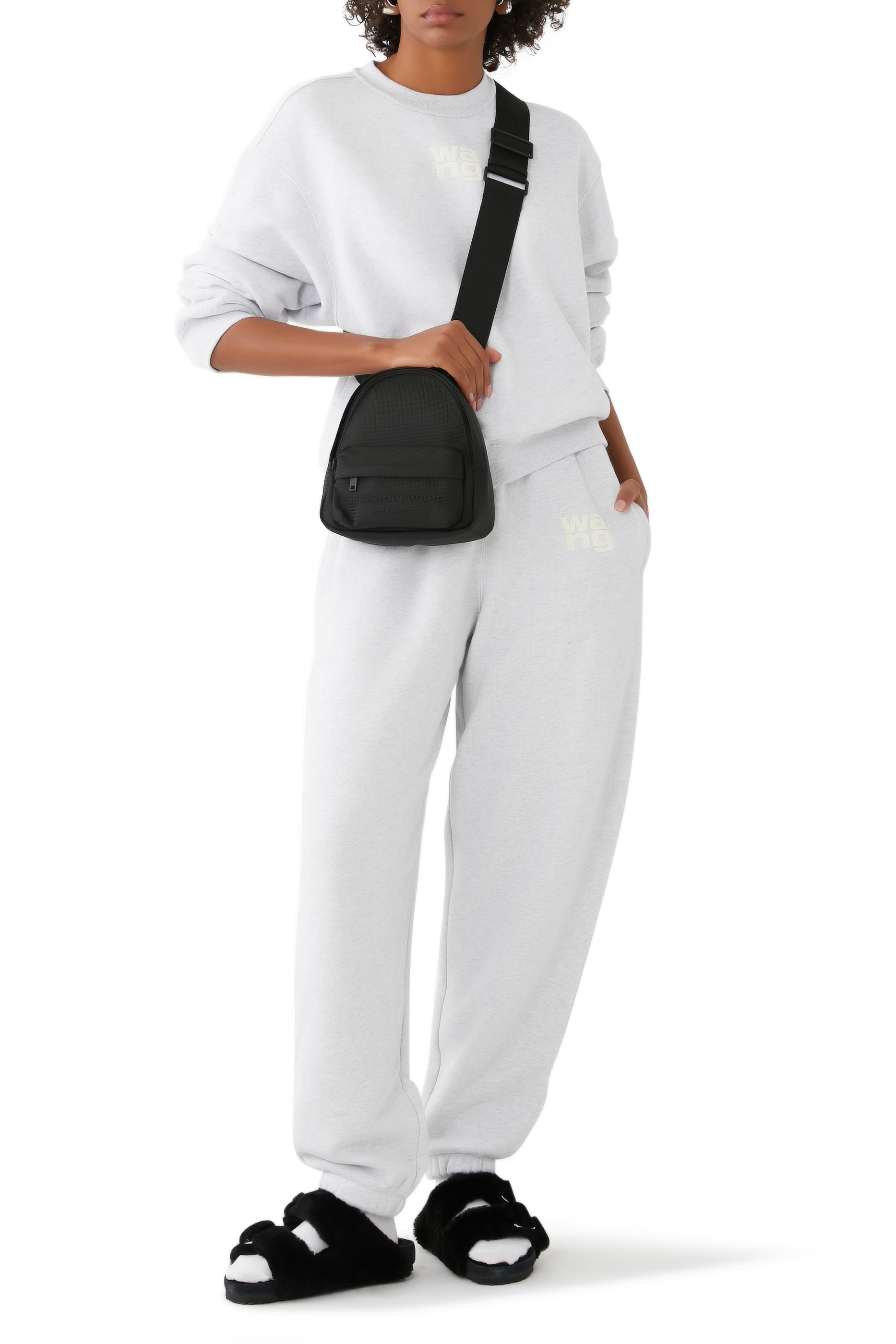 سويت شيرت ايسنشال بياقة ضيقة تيري