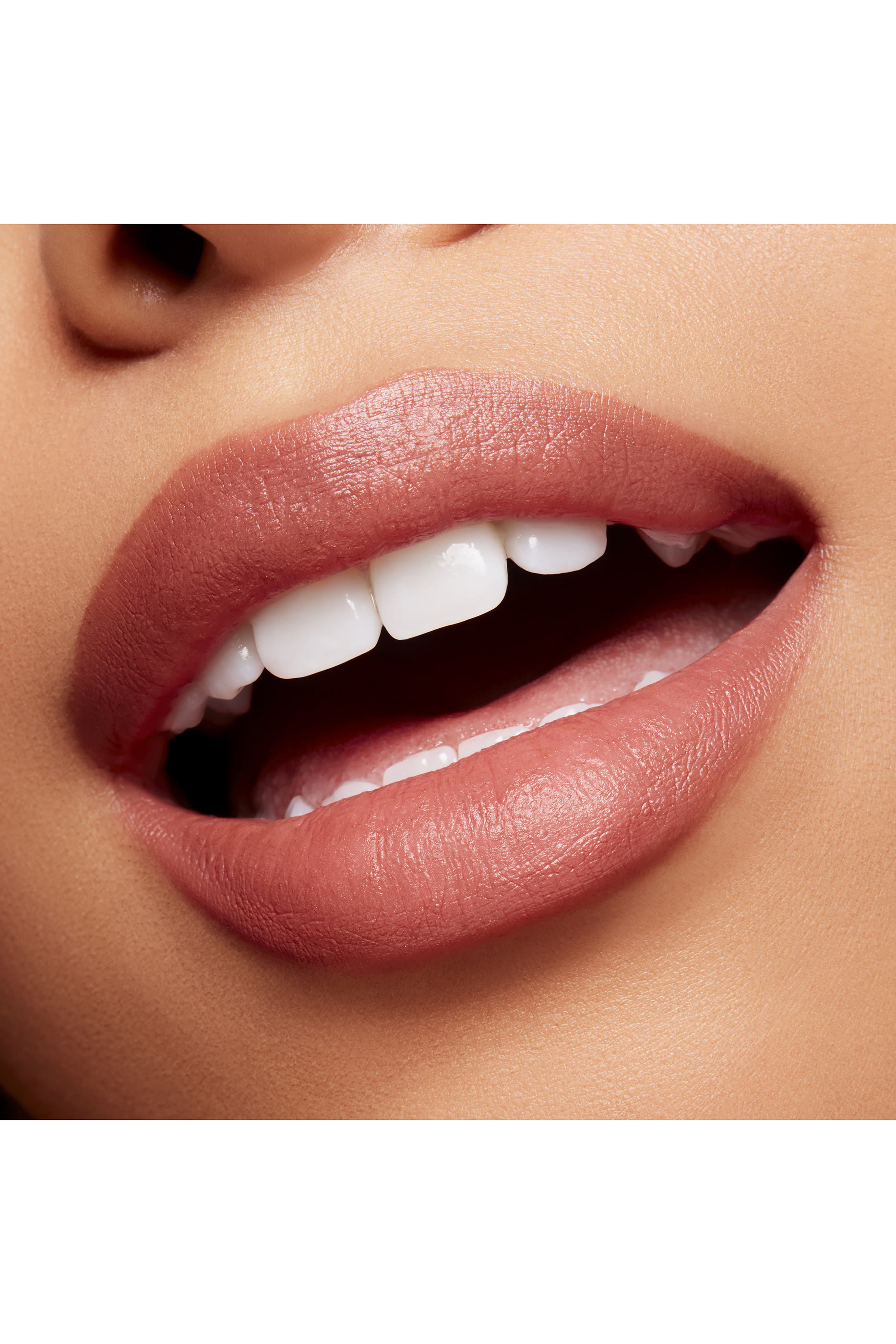 أحمر شفاه باودر كيس فيلفيت بلور سليم ستيك