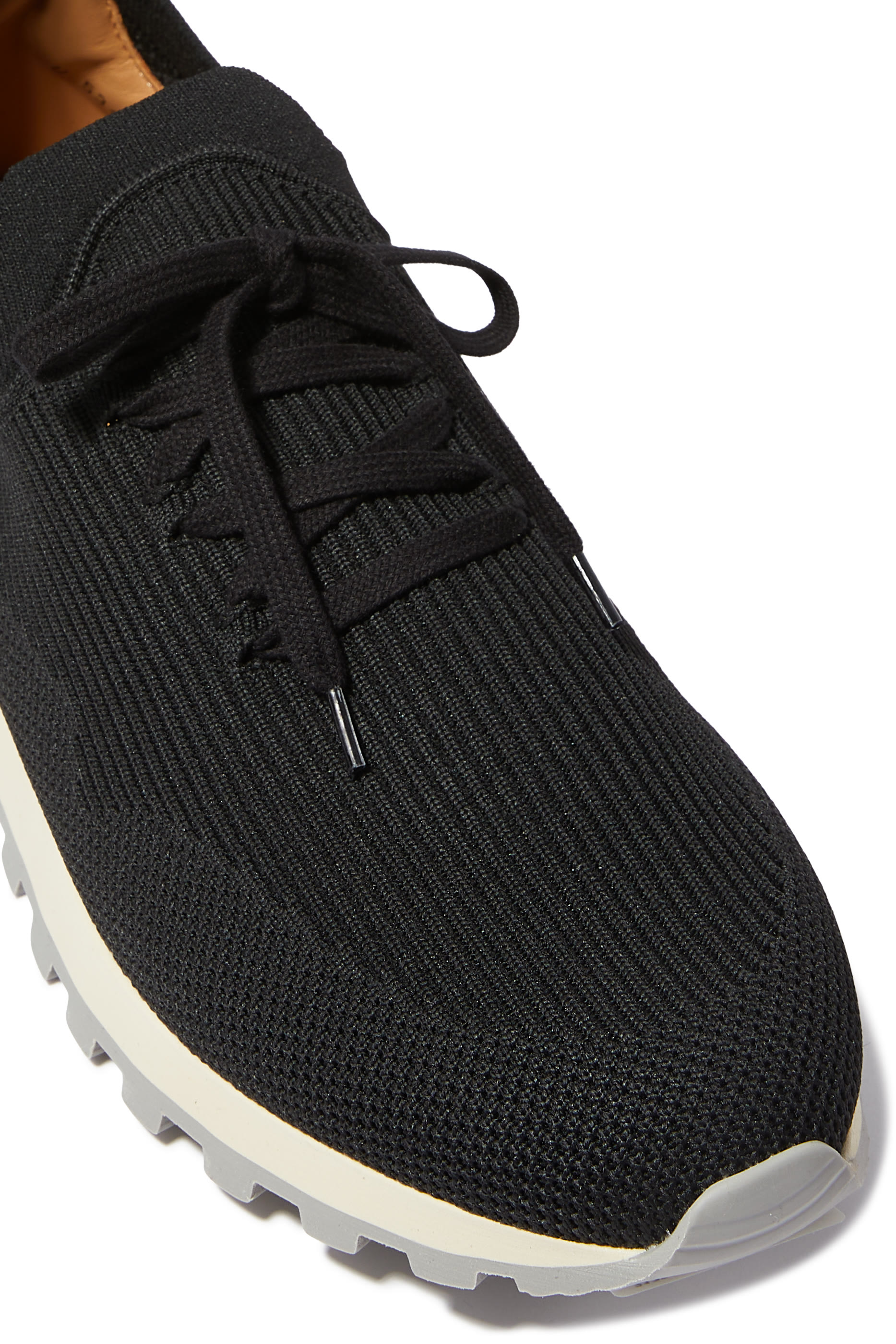 سنيكرز فلكسي للمشي