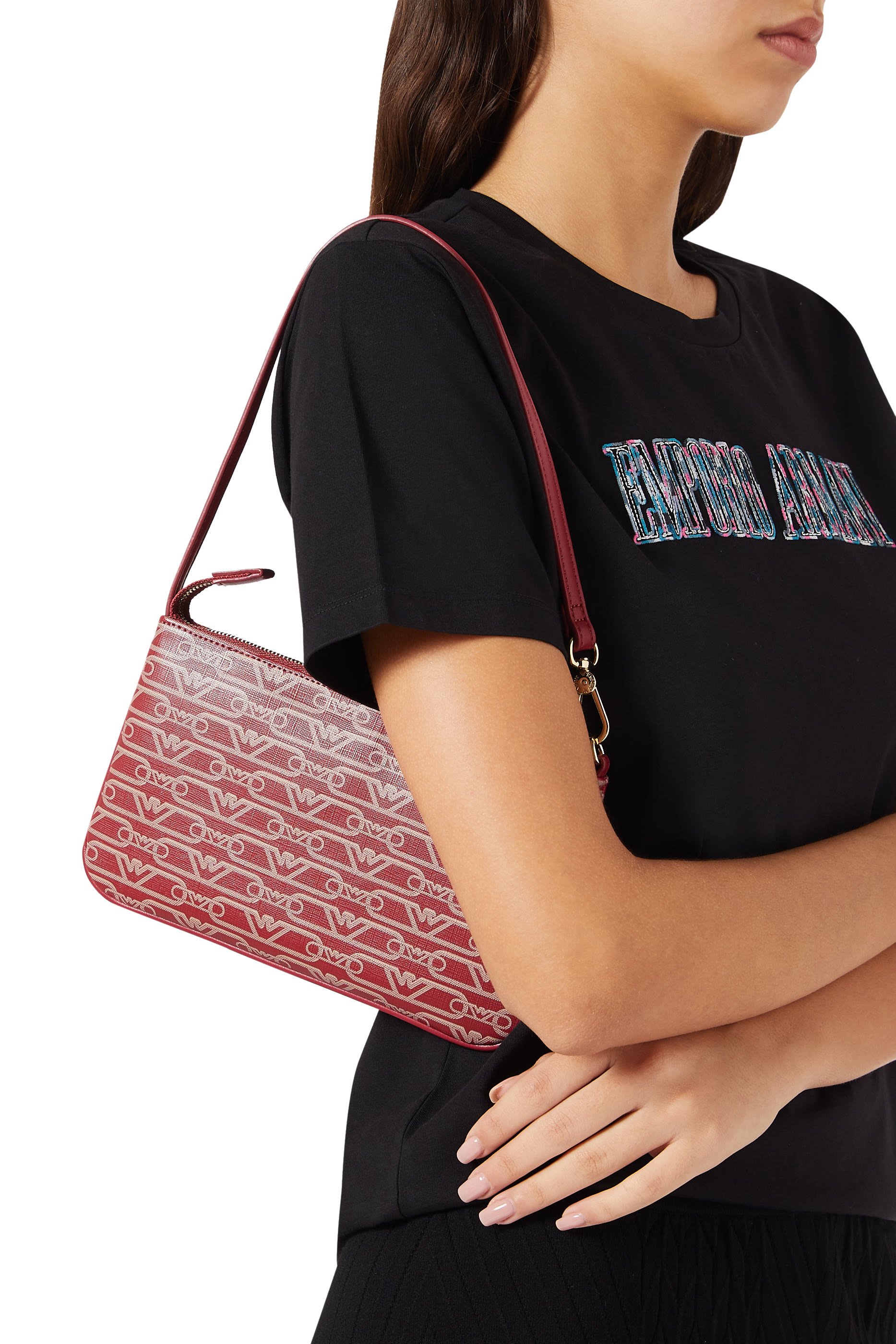 حقيبة بطبعة شعار الماركة بالكامل