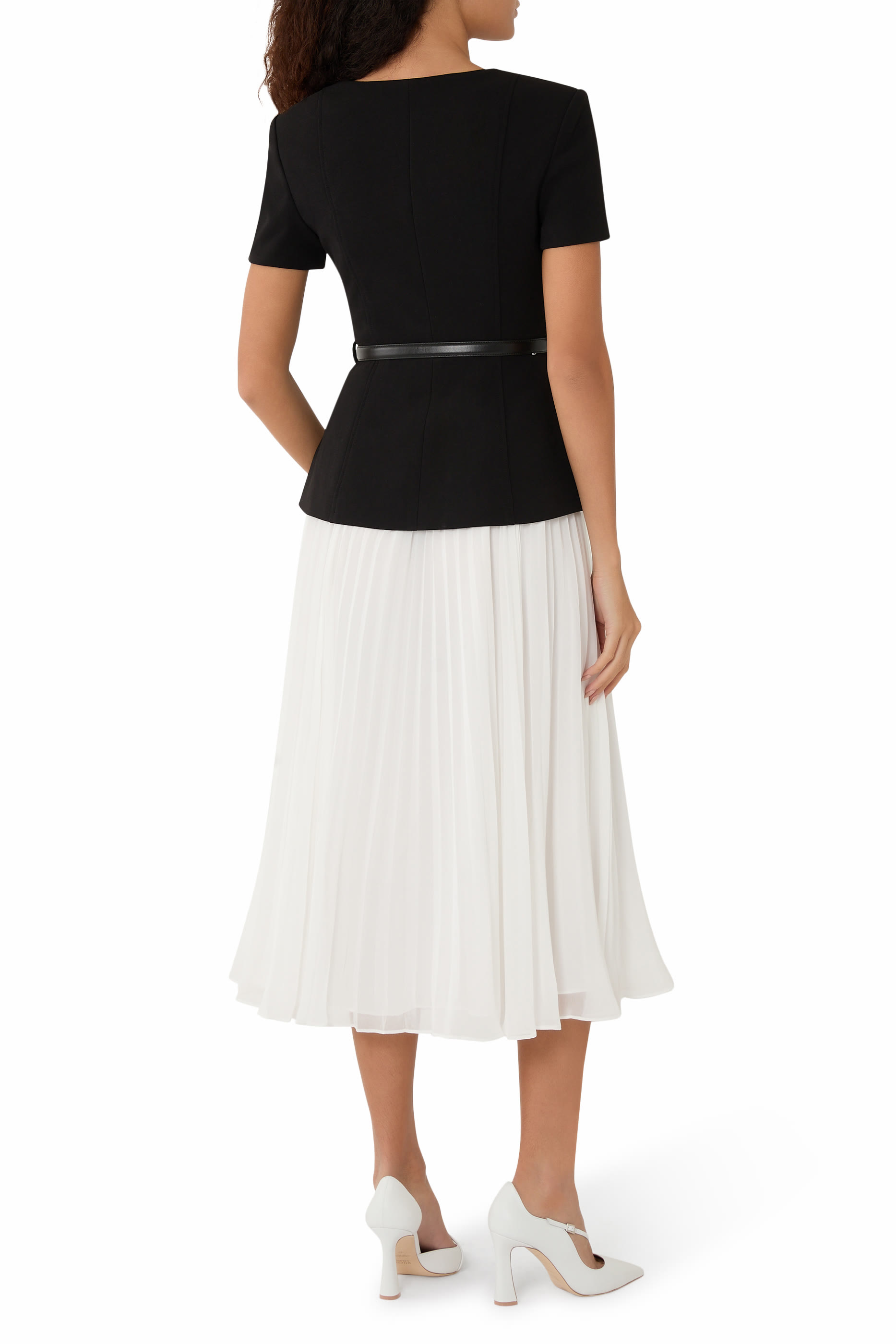 فستان متوسط الطول بقصة ضيقة بتنورة شيفون بلون مغاير