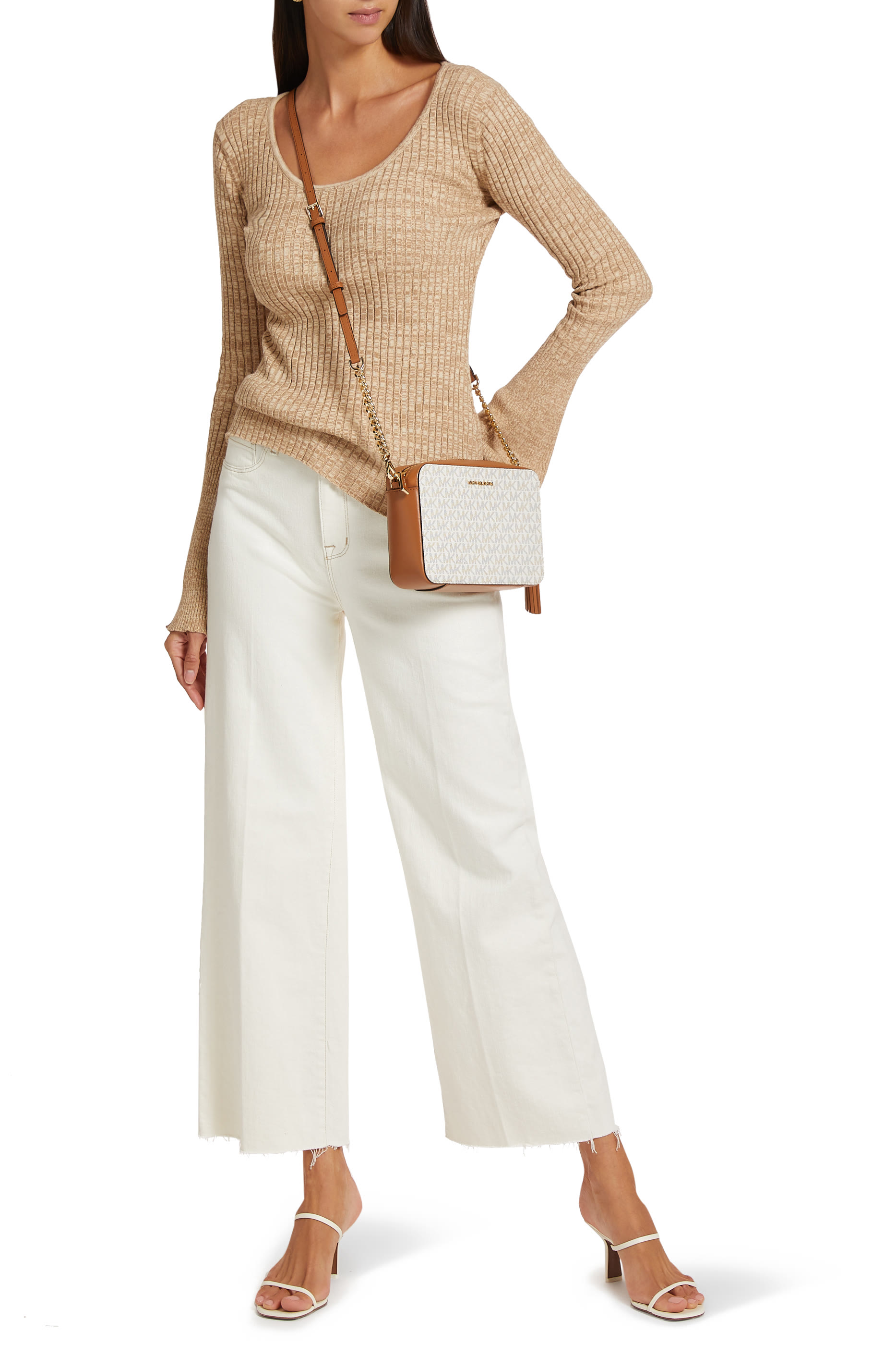 حقيبة كروس بودي جت ست متوسطة بشعار الماركة