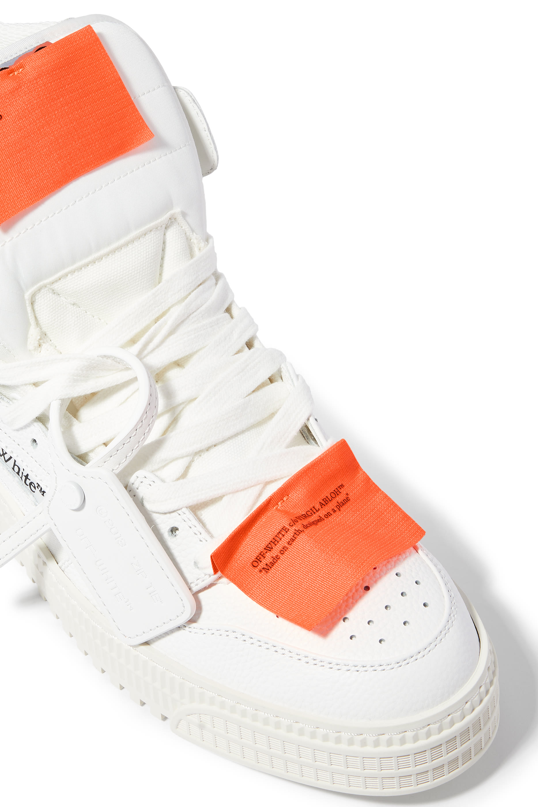 سنيكرز اوف كورت 3.0