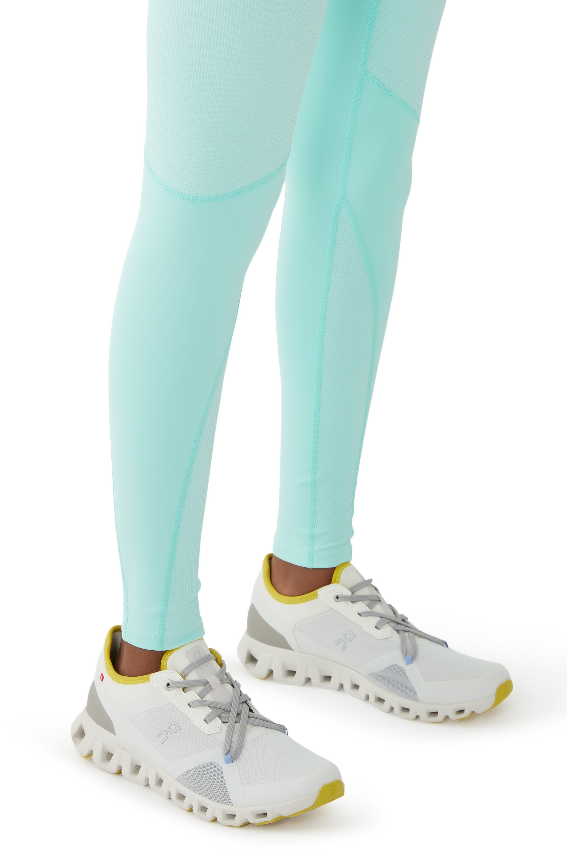 سنيكرز كلاود اكس 3 ايه دي