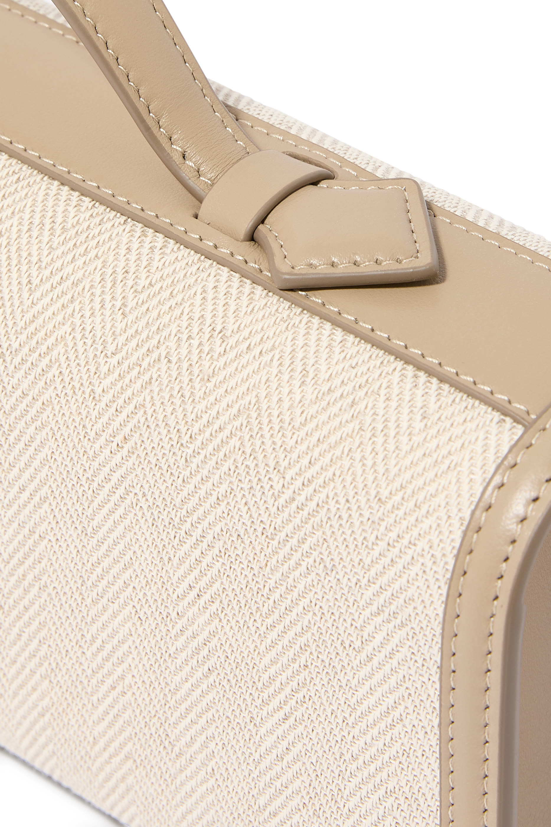 حقيبة بوشيت سيميتري