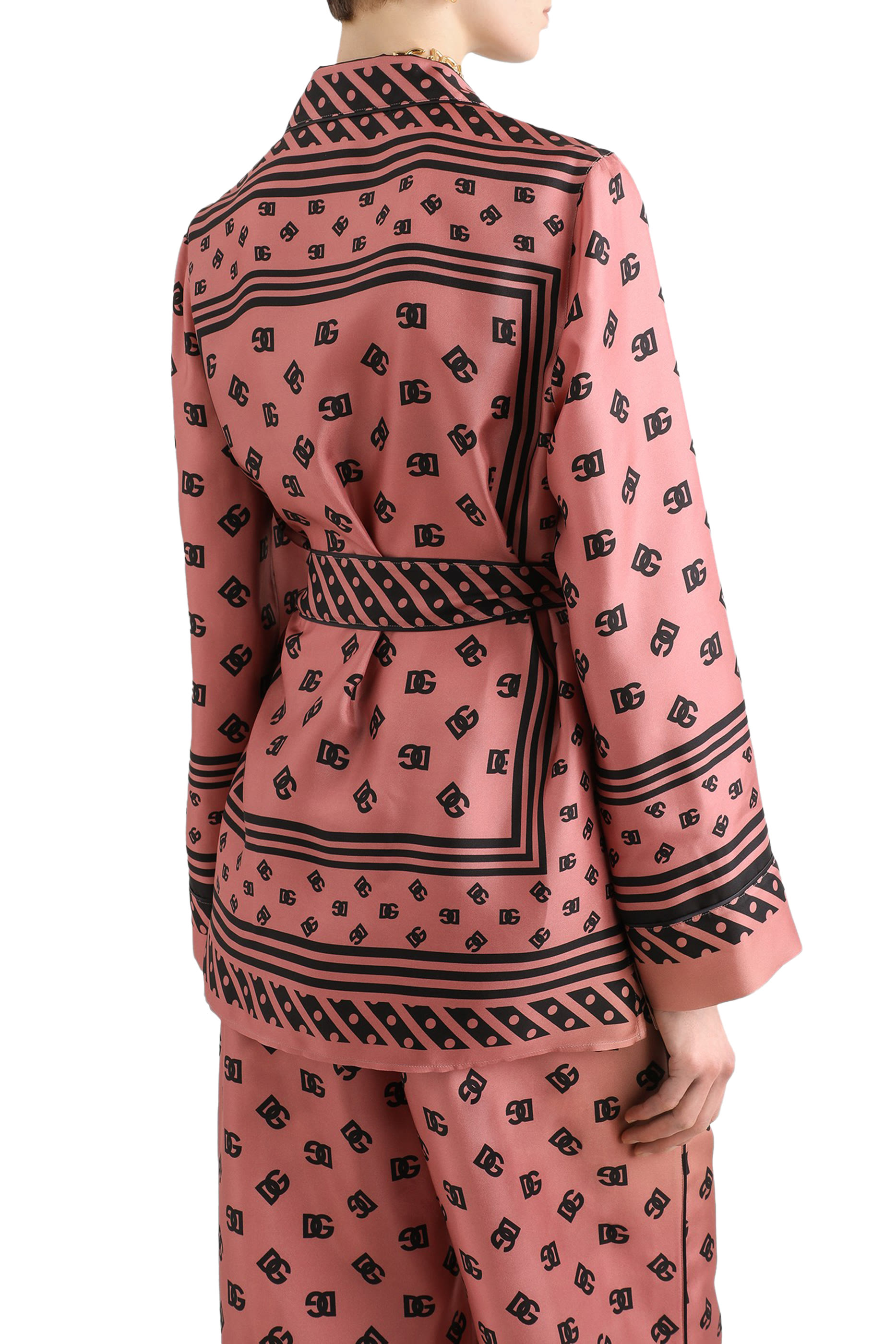 قميص بنقشة حرفي شعار الماركة بالكامل