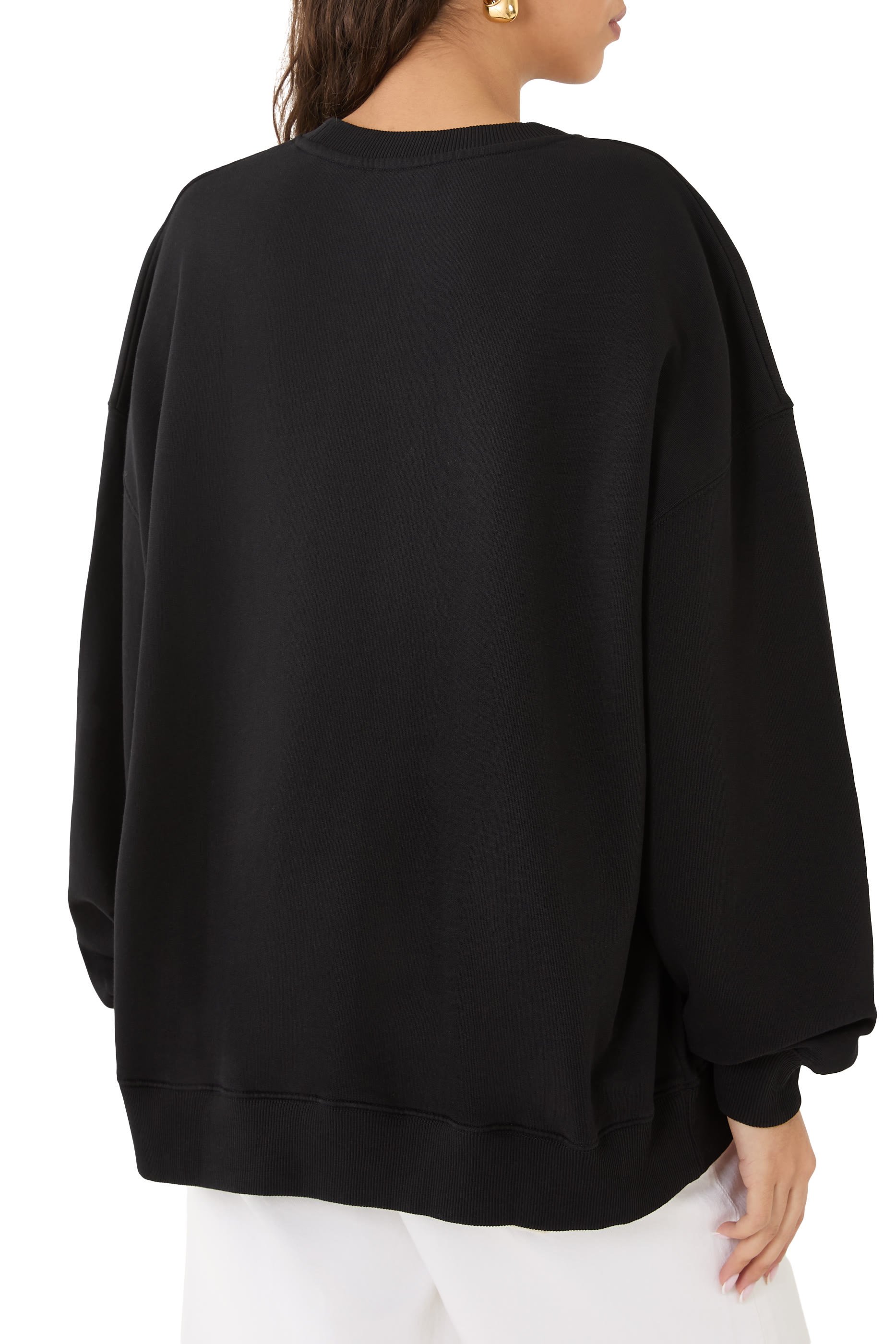 سويت شيرت بياقة ضيقة قماش ثقيل