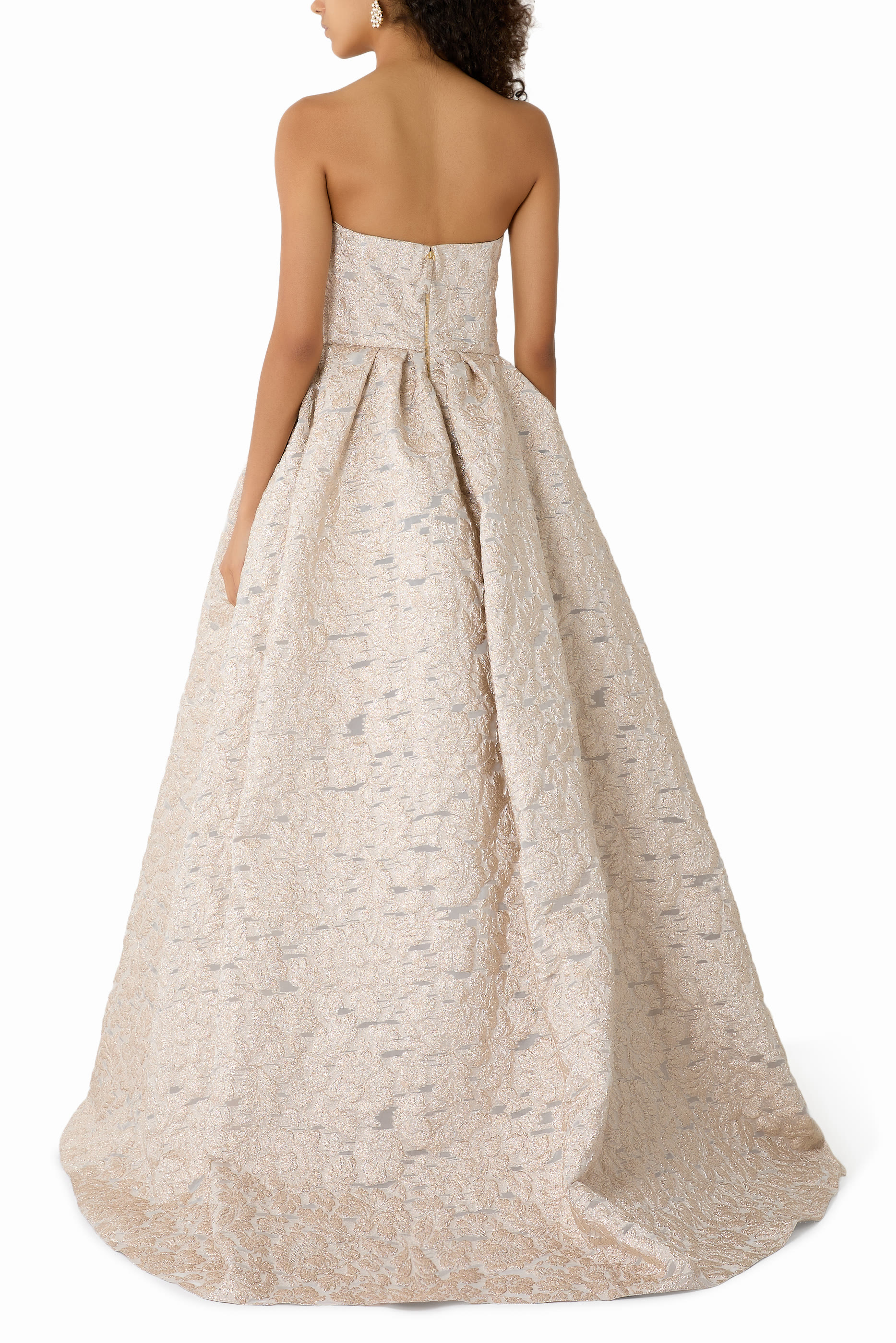 فستان فيل كوبيه بلا حمالات