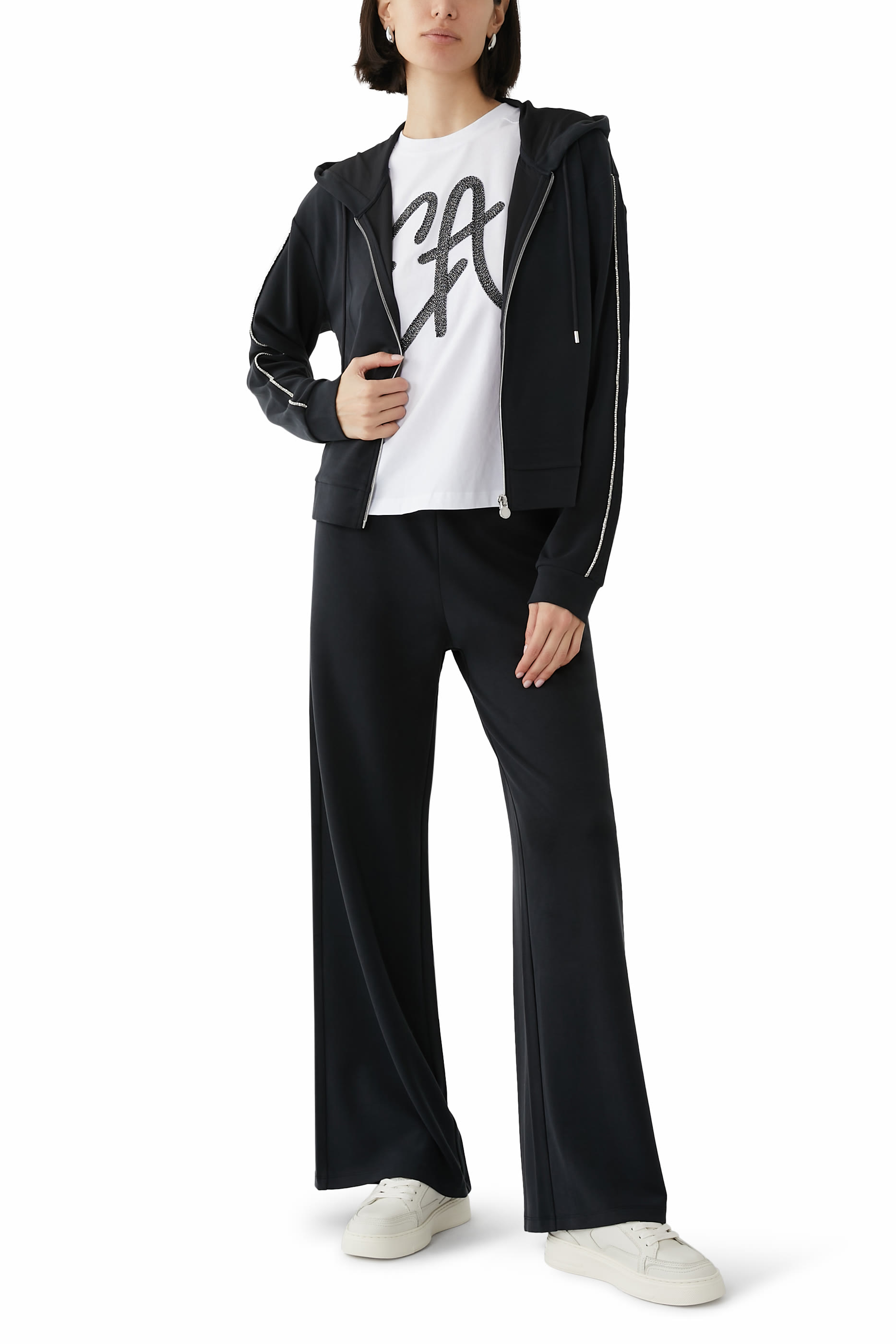 تيشيرت لوريكس بشعار الماركة