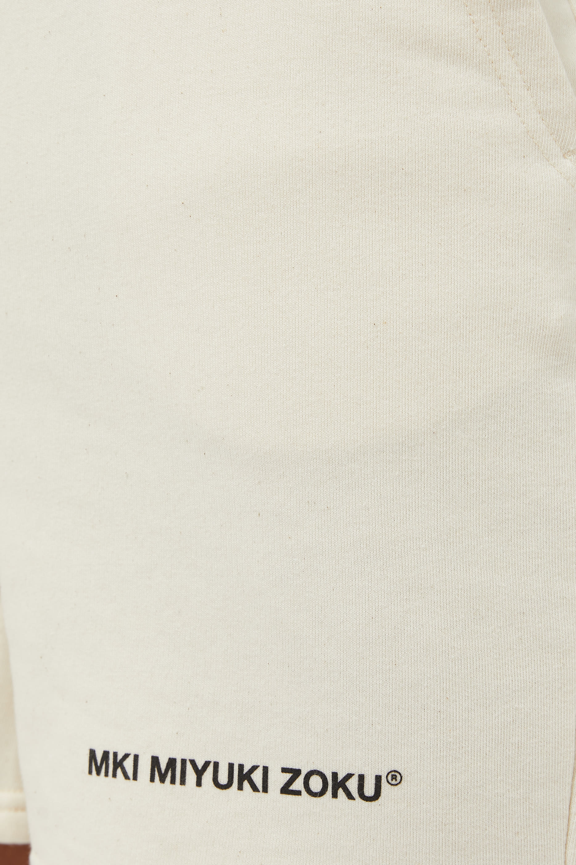 شورت بشعار MKI