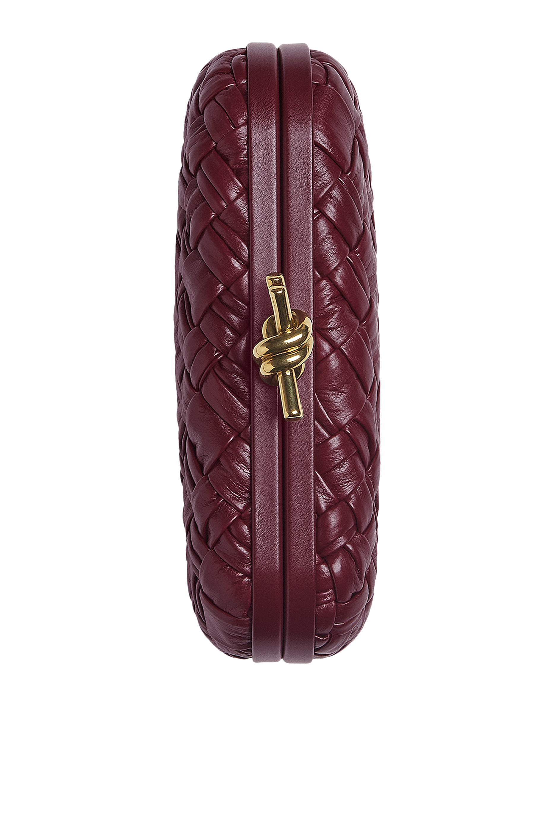 كلاتش مزين بعقدة جلد