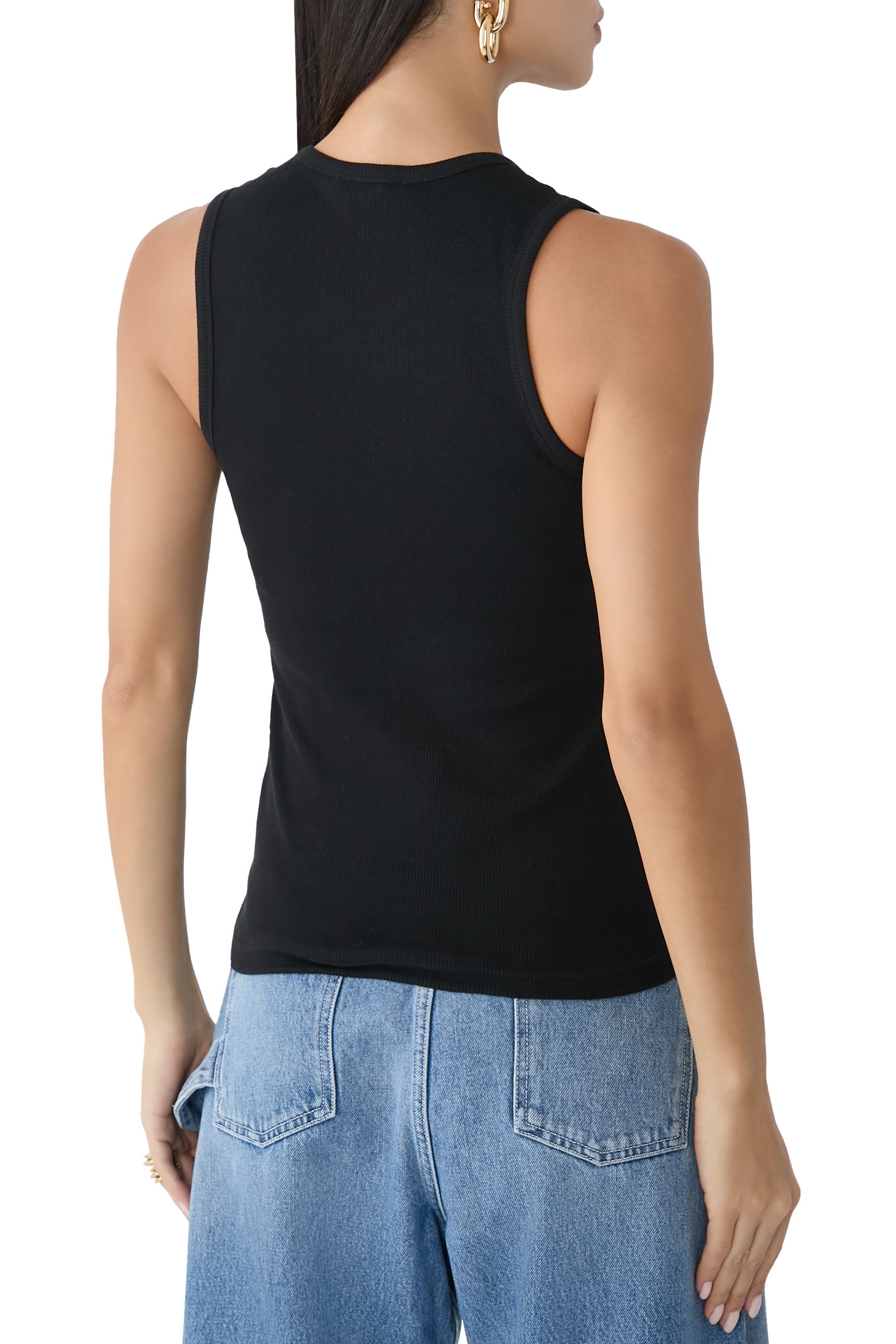 فيست بتطريز شعار الماركة