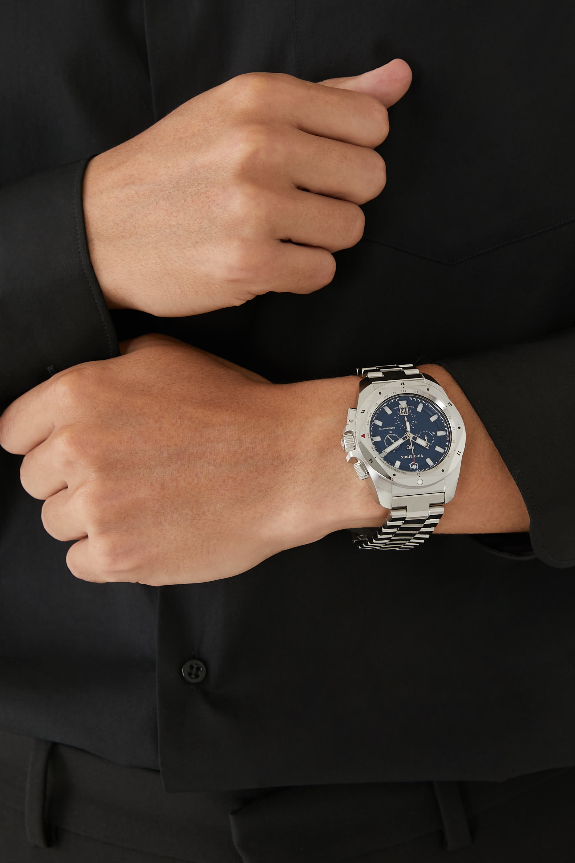 ساعة اي ان او اكس كرونو، ستانلس ستيل