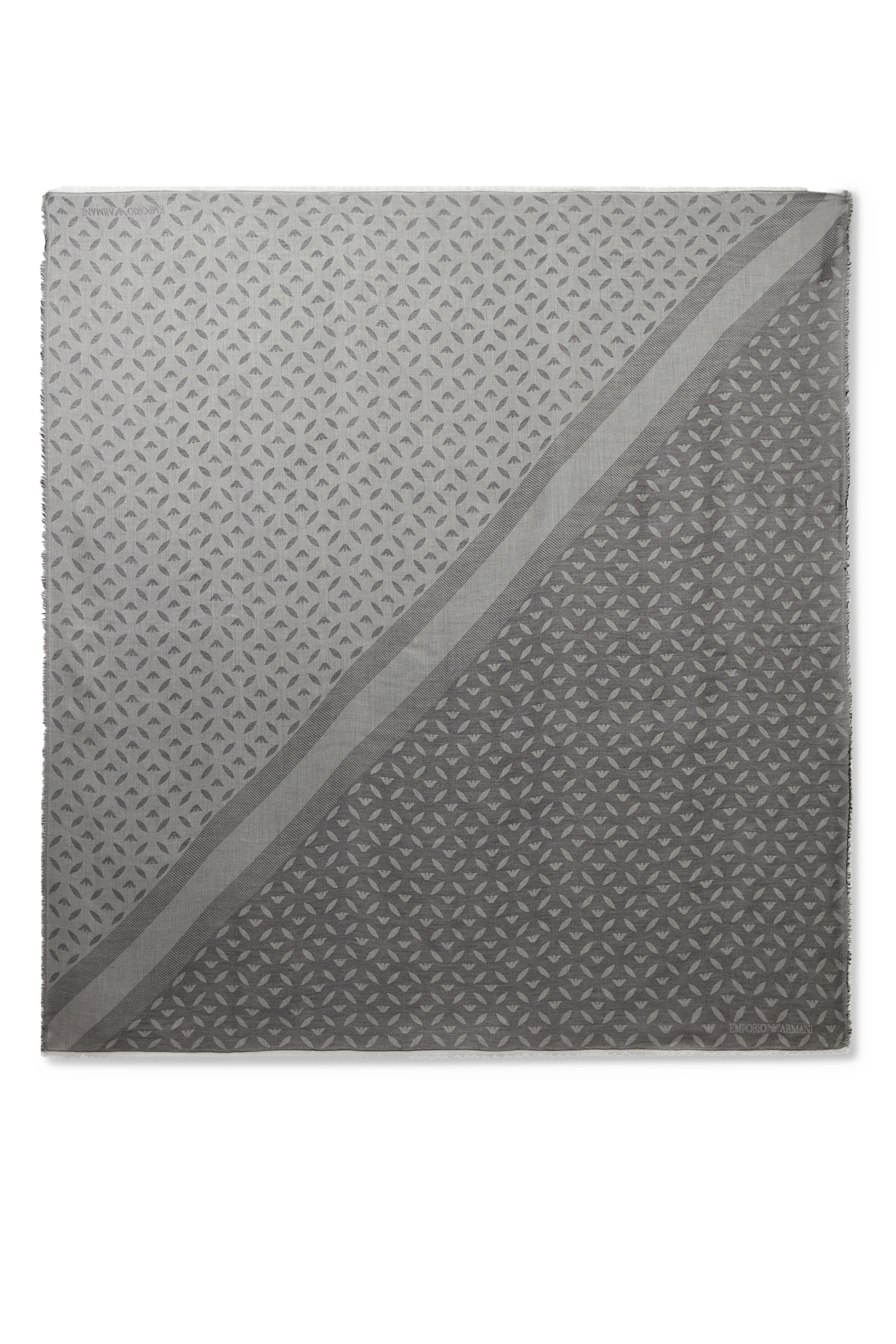 وشاح بنقشة شعار الماركة بحجم صغير