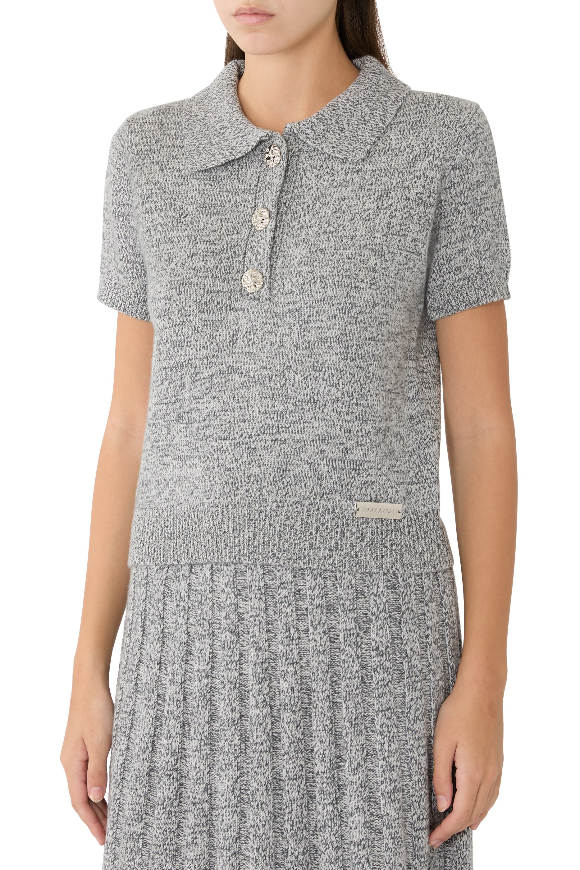 قميص بولو بأكمام قصيرة