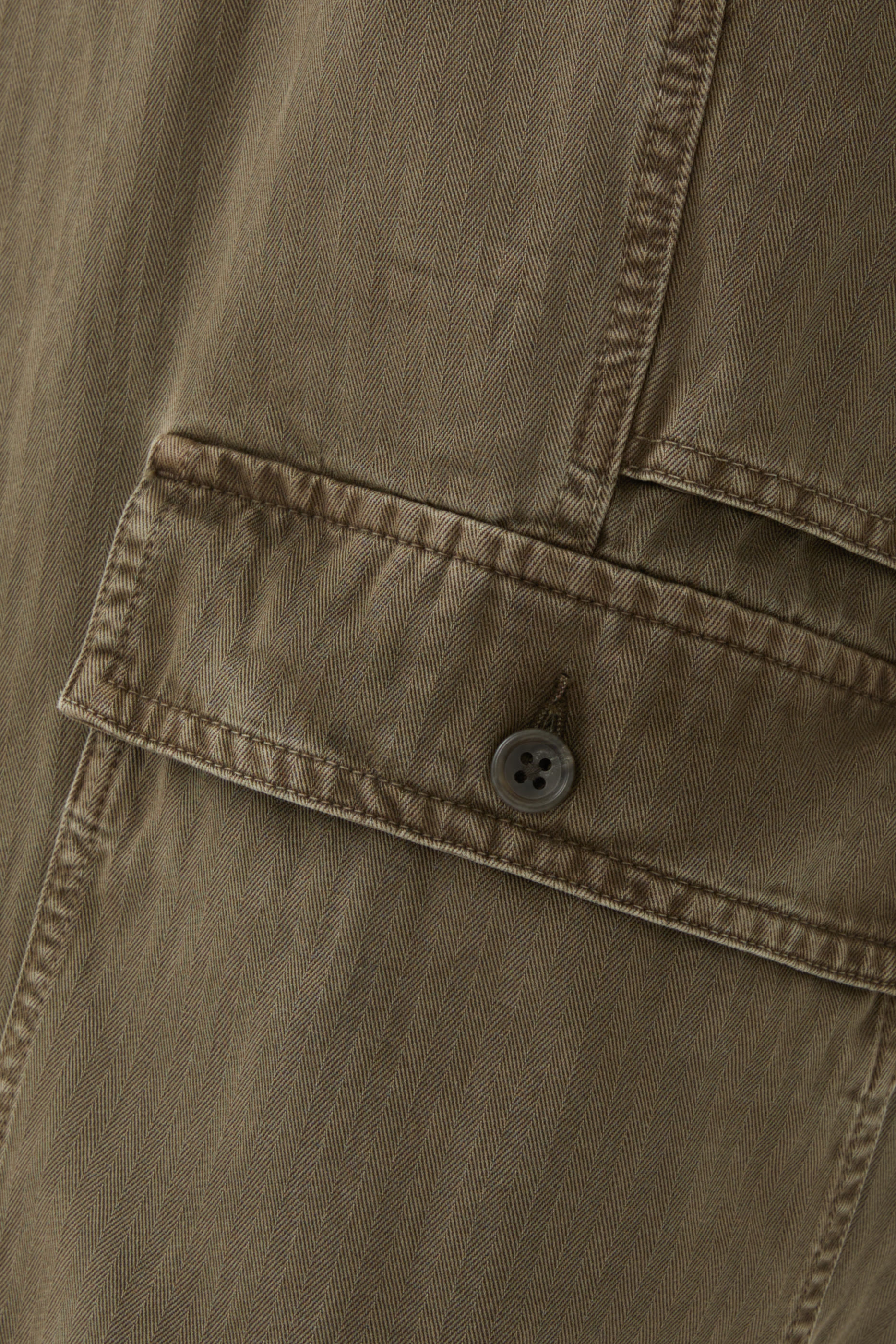 بنطال بتصميم عملي تويل بنقشة هارينج بون