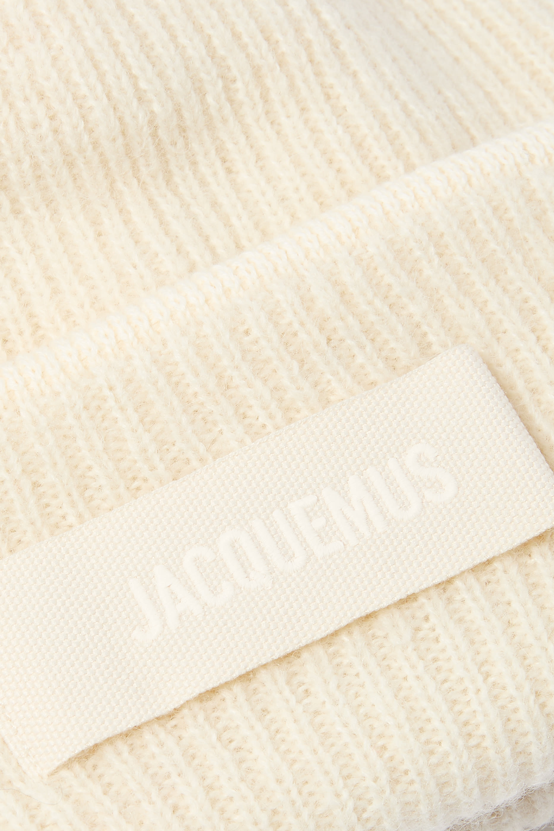 قبعة بيني قماش بارز الملمس