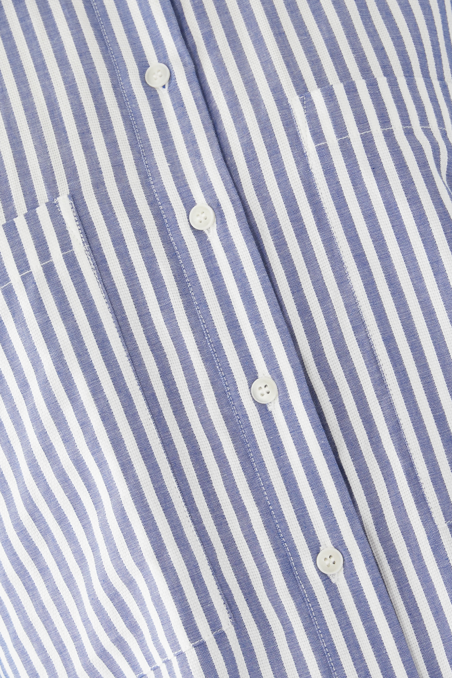 قميص ياسمين بحافة مقوسة