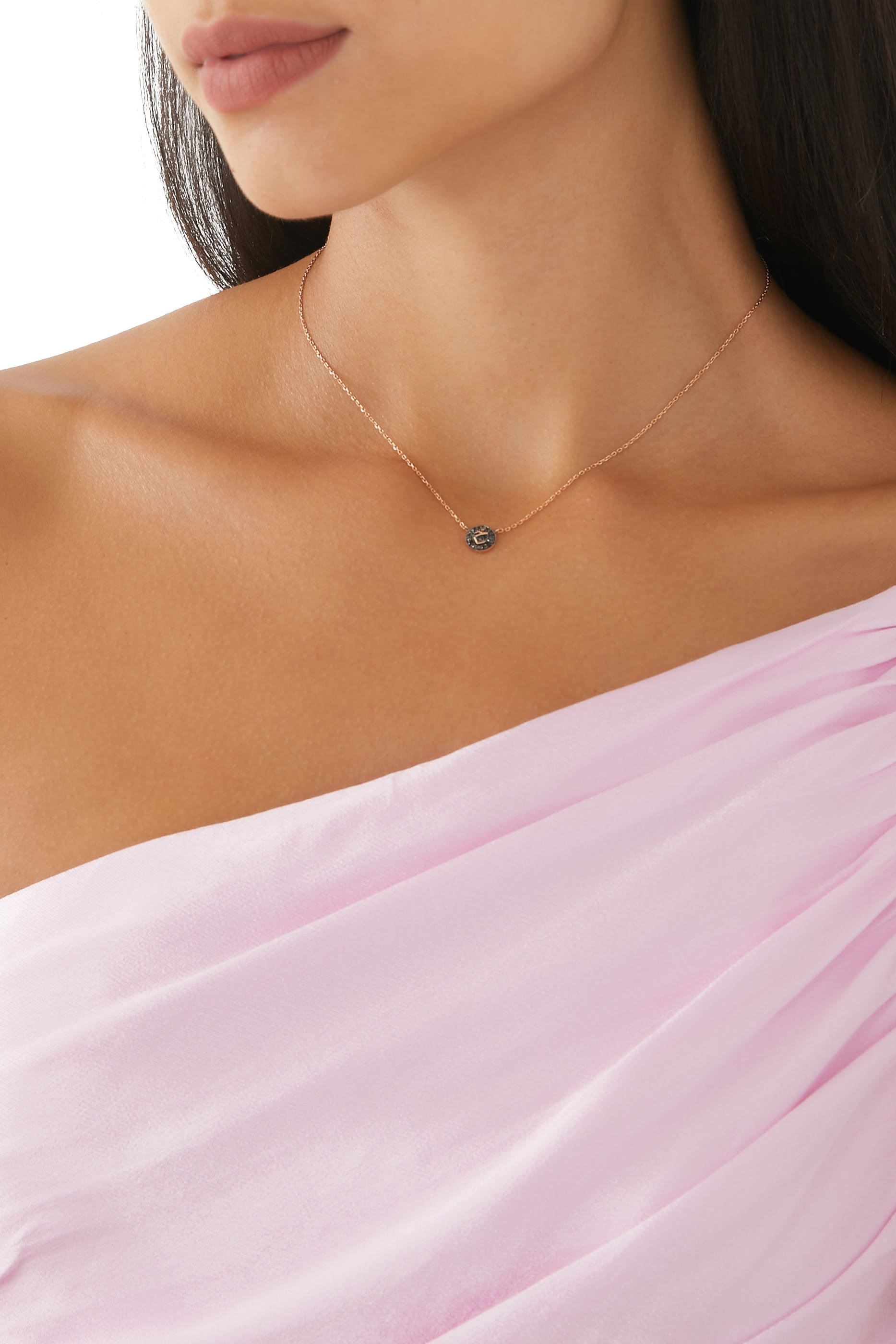 قلادة بدلاية محفورة بالحرف 'خ' ومرصعة بالماس ذهب وردي عيار 18