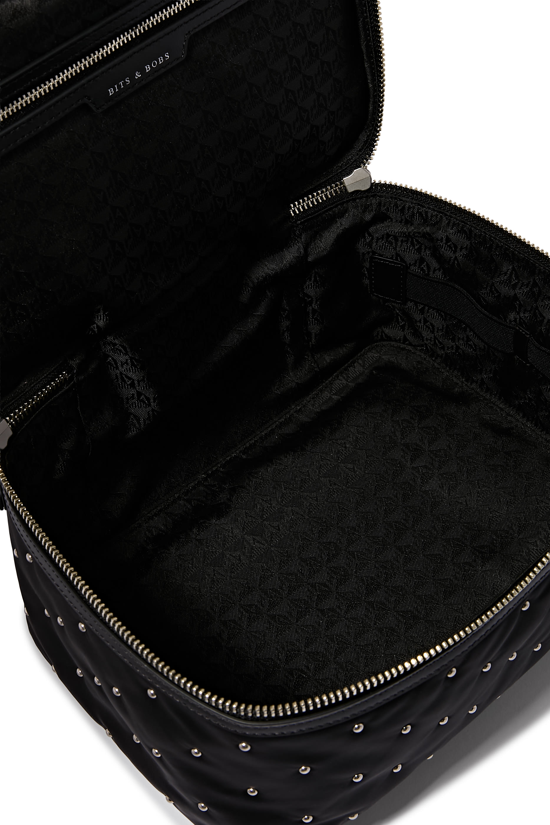 حقيبة مكياج بحلي