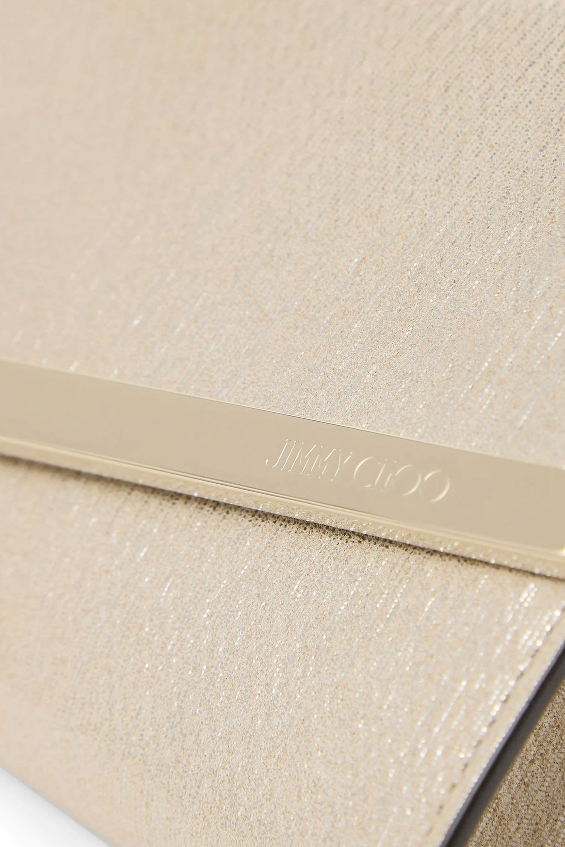 كلاتش إيمي جلد لامع مزين بخطوط