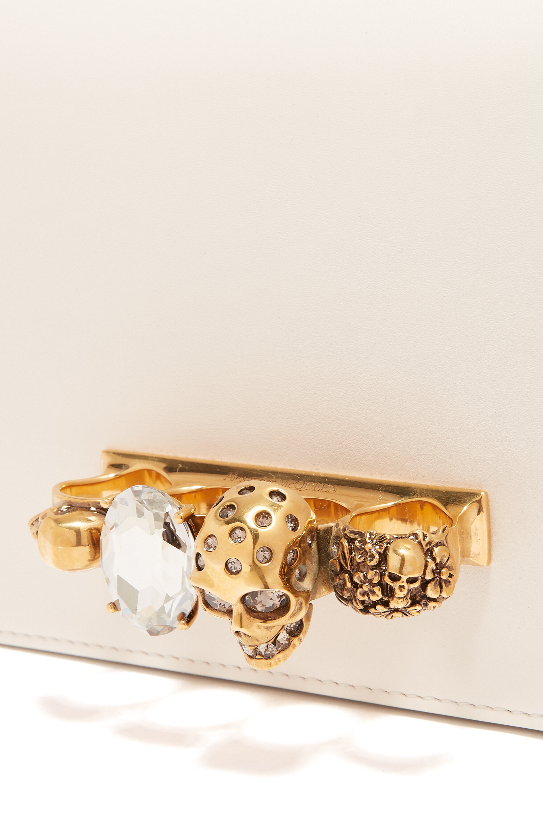 حقيبة ساتشل مرصعة